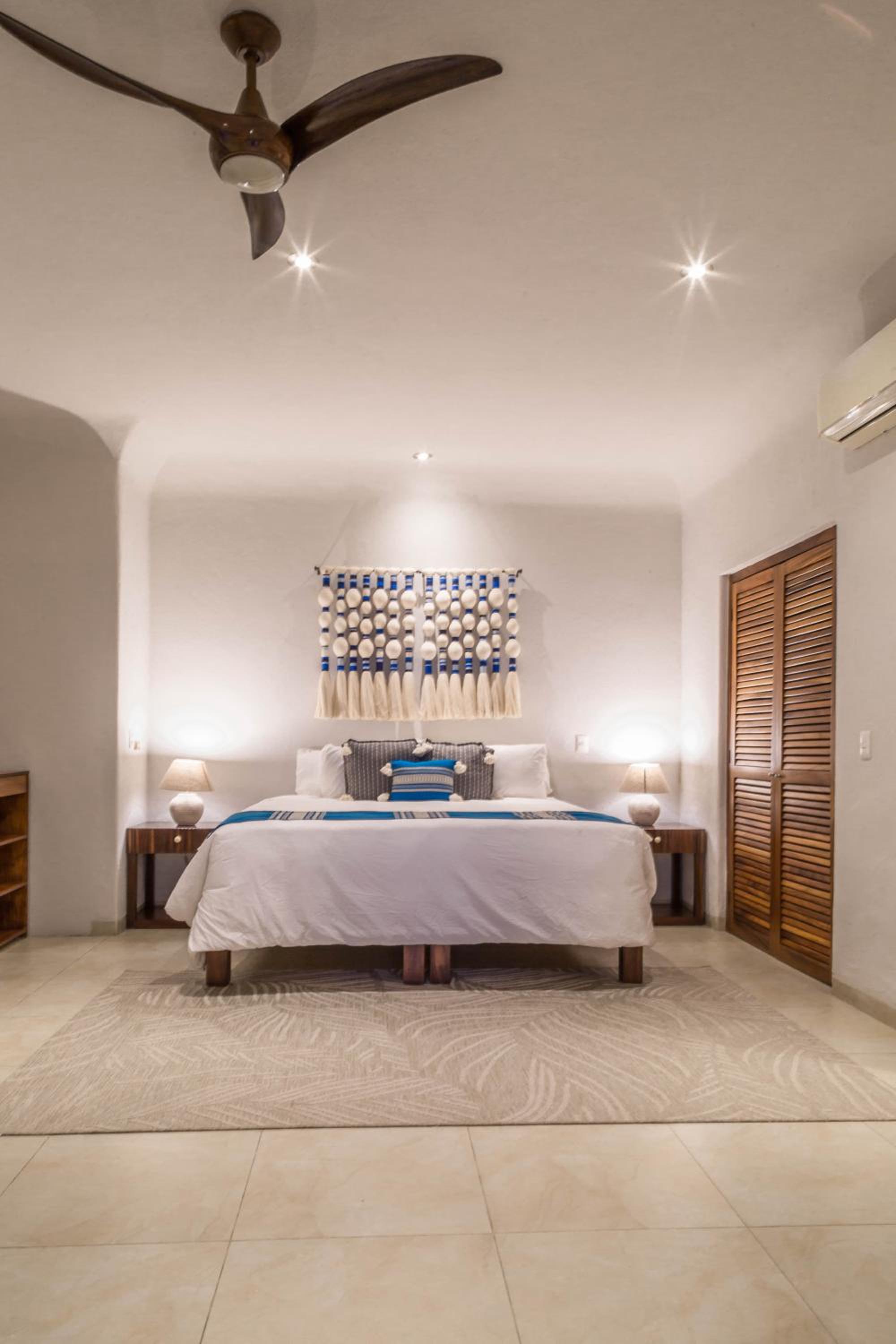 Junior Suite with Partial Sea View - Photo 9