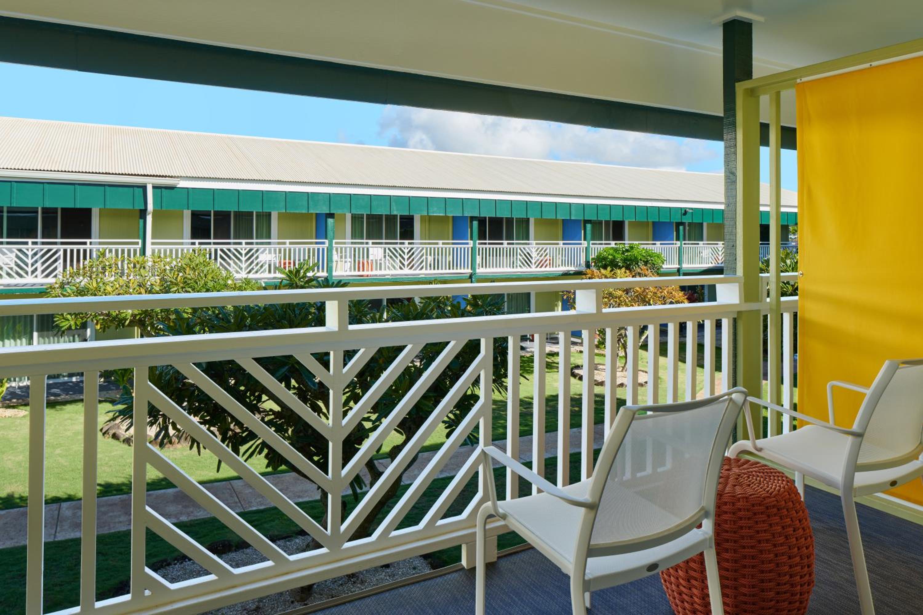 Pool View Room (Newly Renovated) - Photo 5