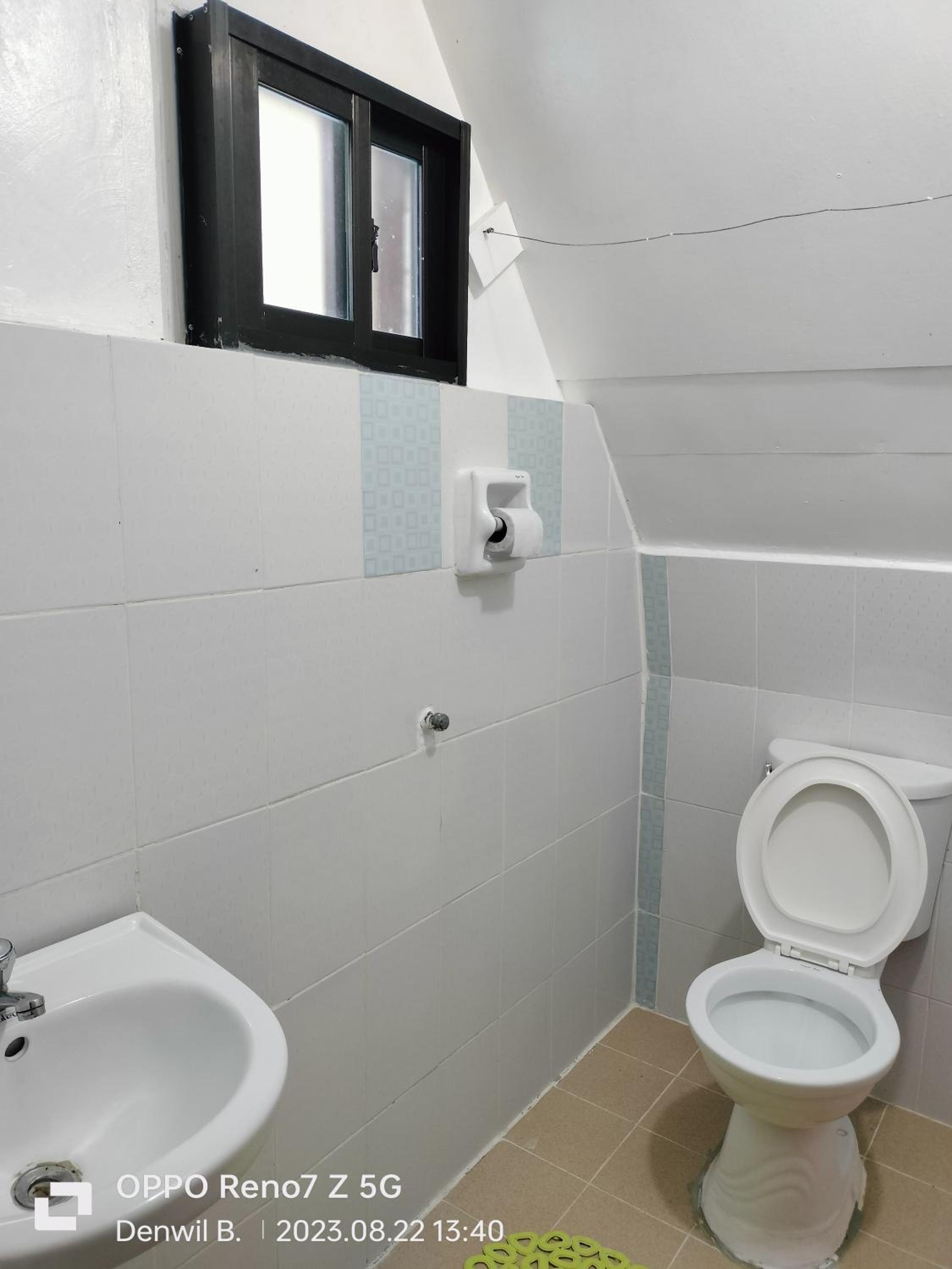 Double or Twin Room with Bathroom - Photo 3