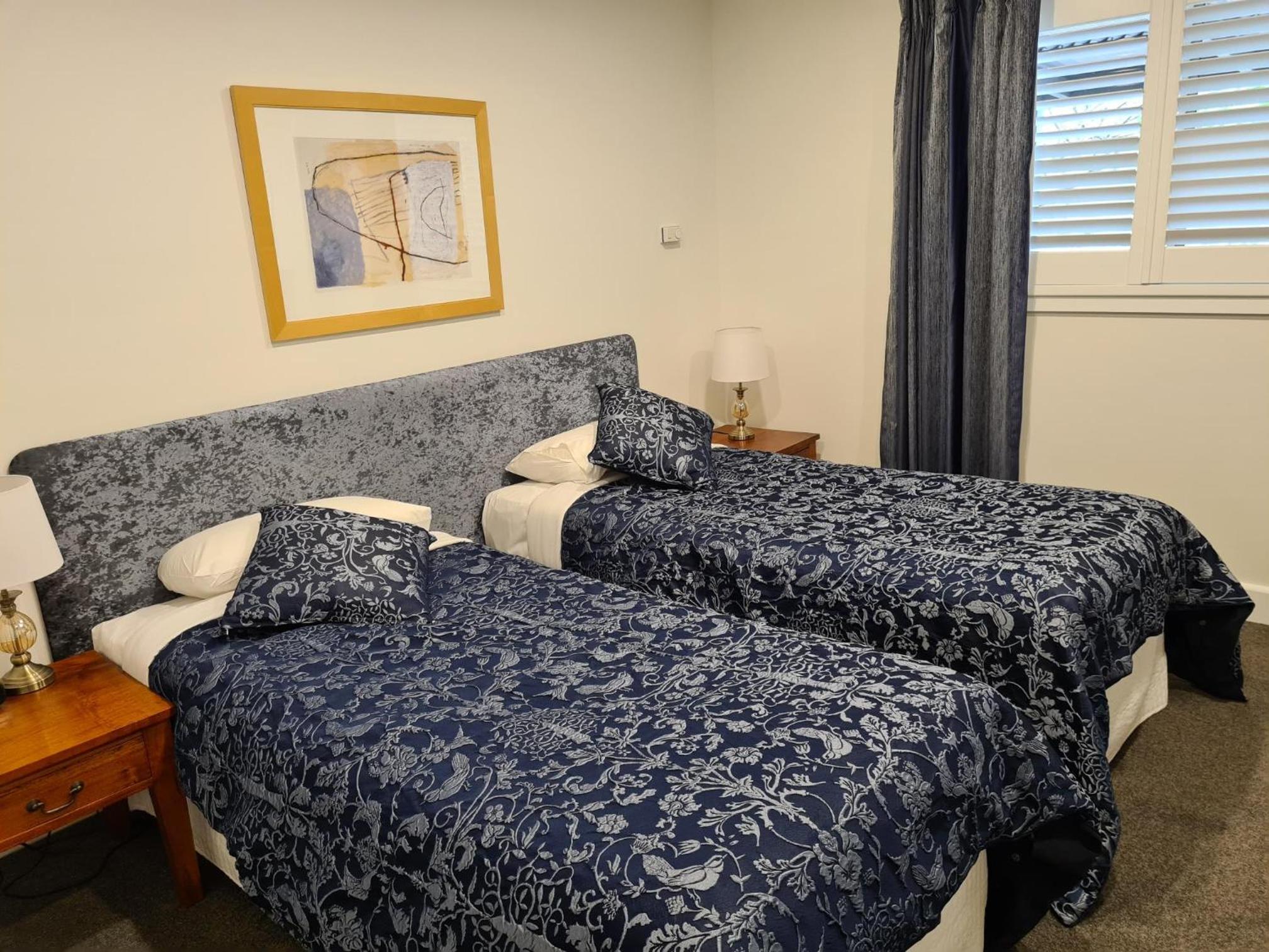 Apartment photo 2