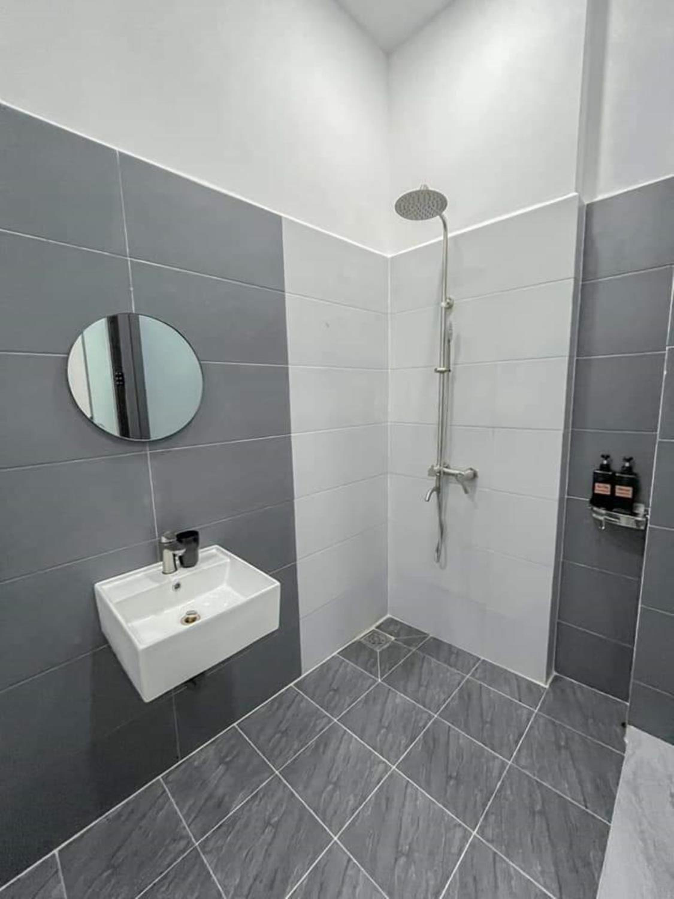 Deluxe Double Room with Balcony - Photo 3