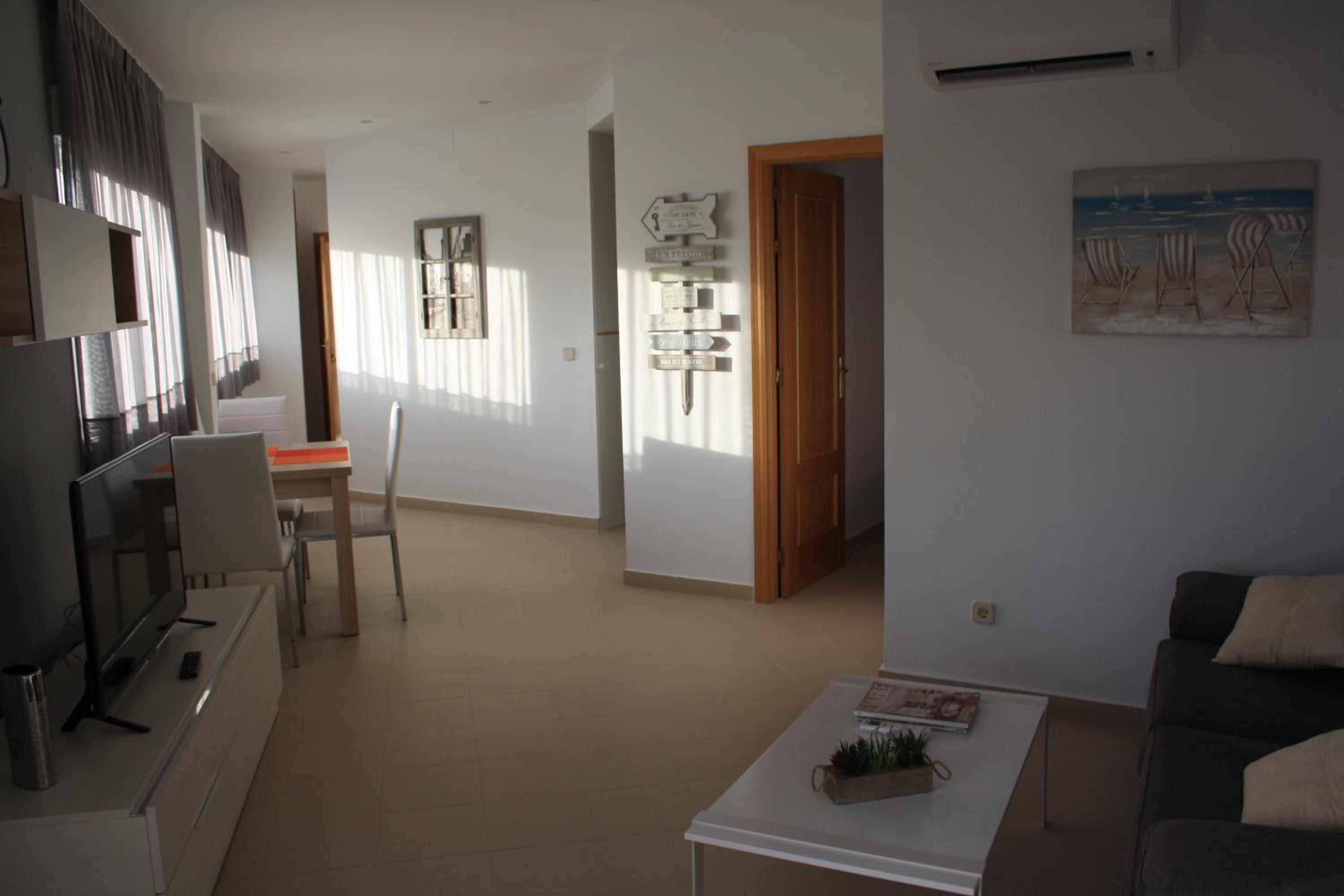 Apartment with Terrace - Photo 9
