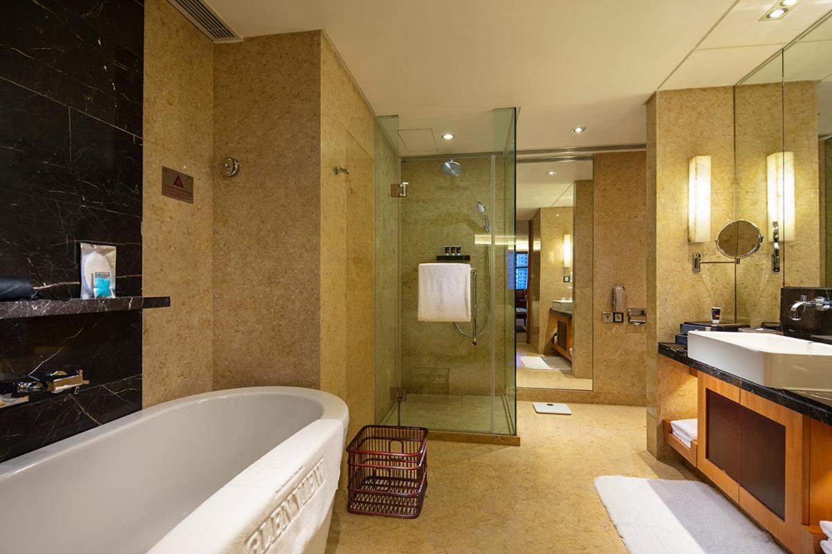 Deluxe Twin Room - Photo 2