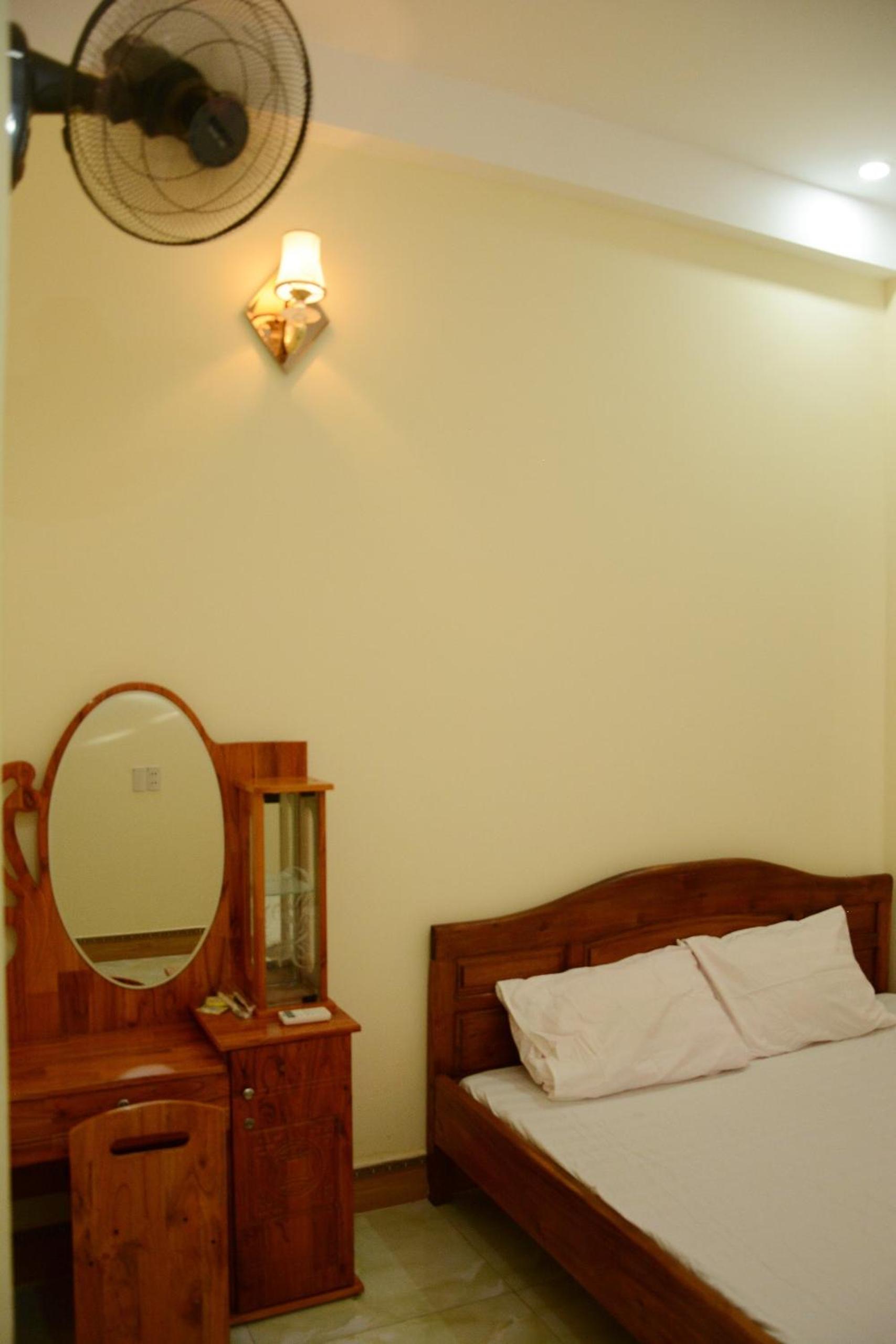 Double Room - Photo 7