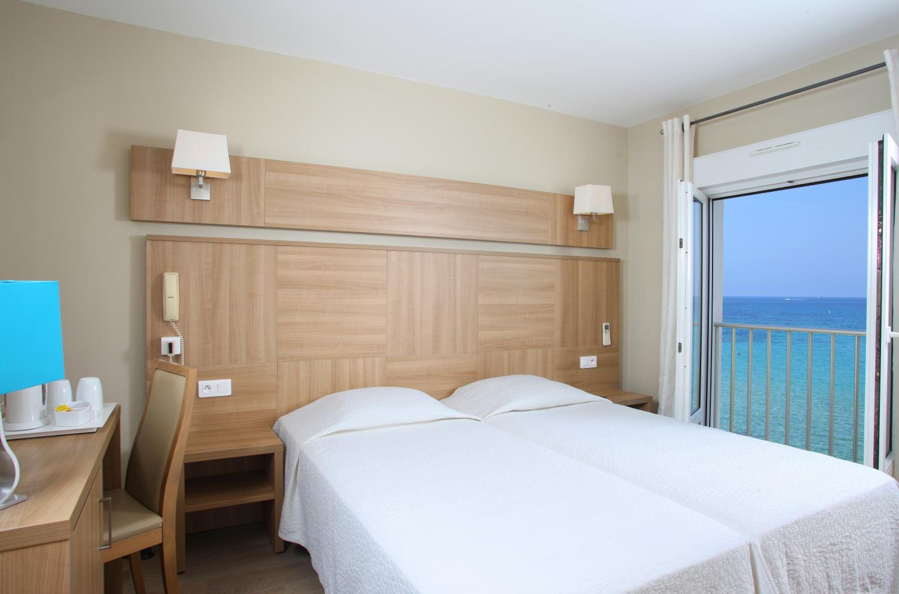 Quarto Duplo ou Twin com Vista para o Mar