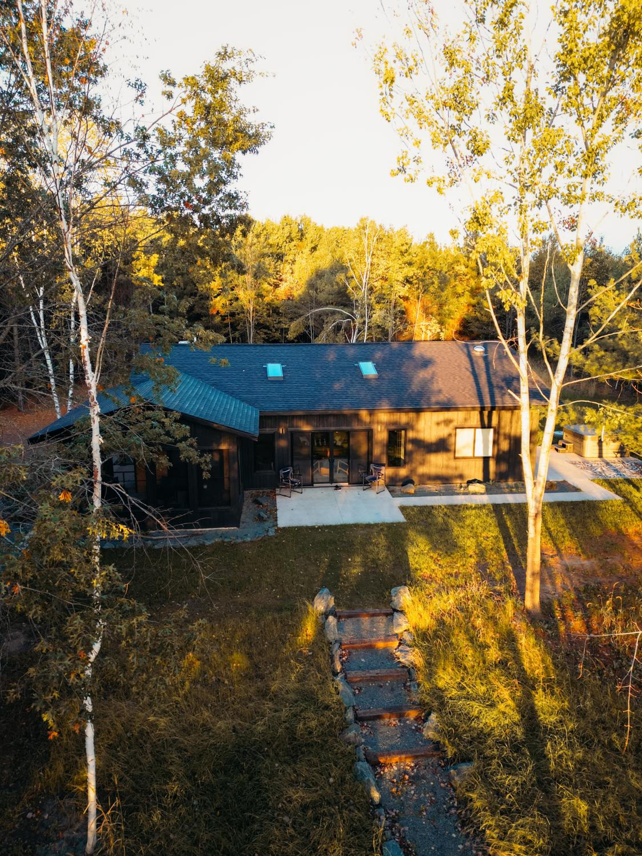 Three-Bedroom House photo 2