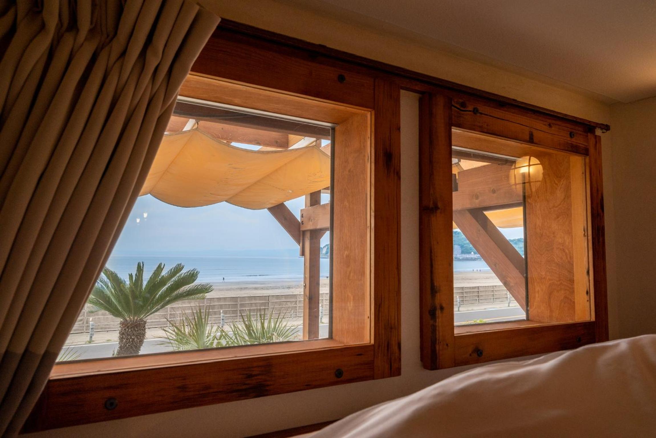 Twin Room with Sea View photo 3