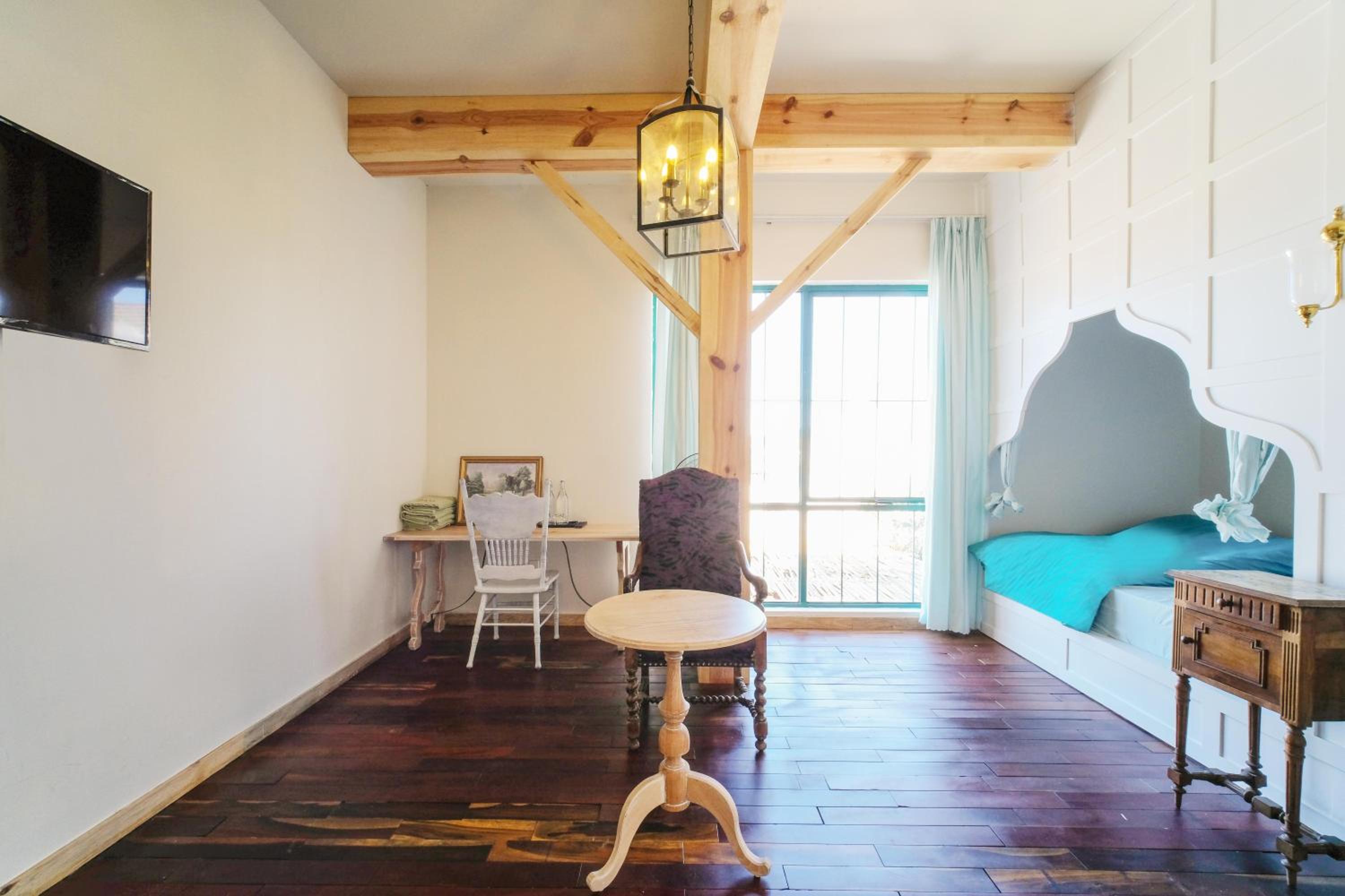Studio Apartment - Photo 14