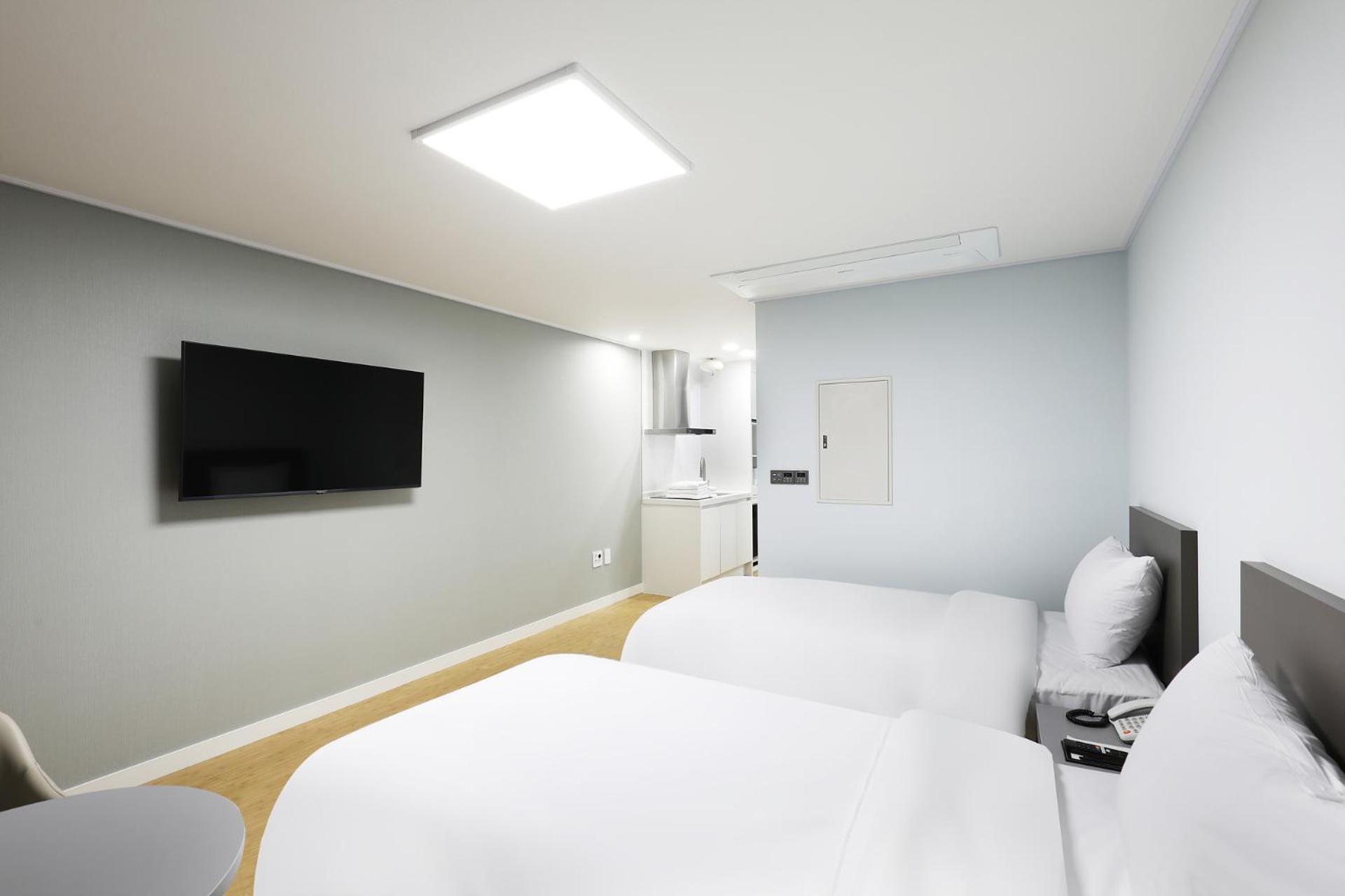 Deluxe Triple Room photo 3