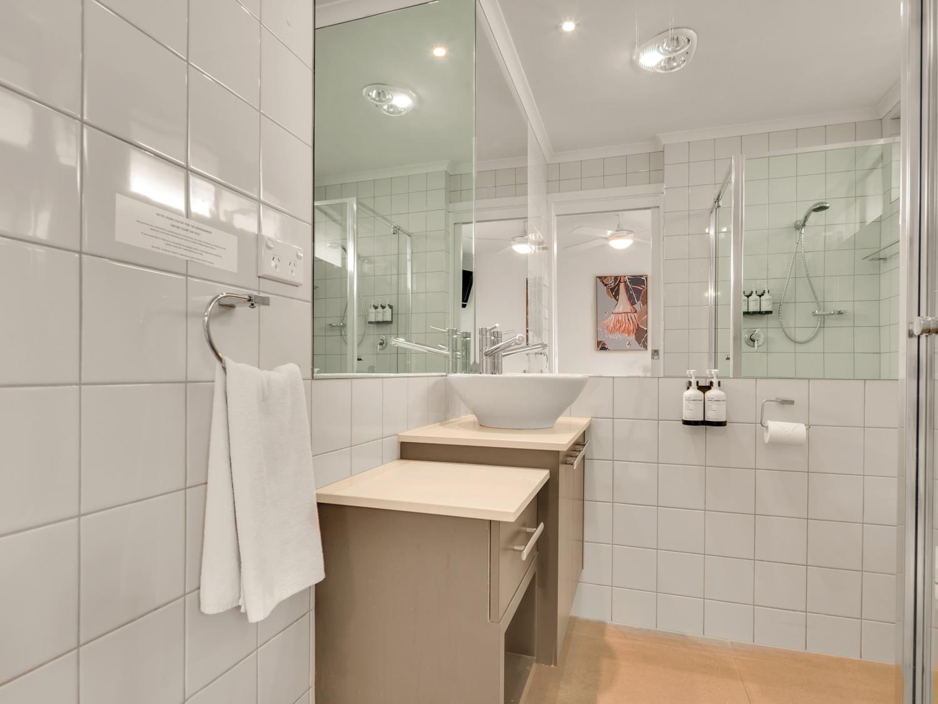 Studio Apartment photo 2