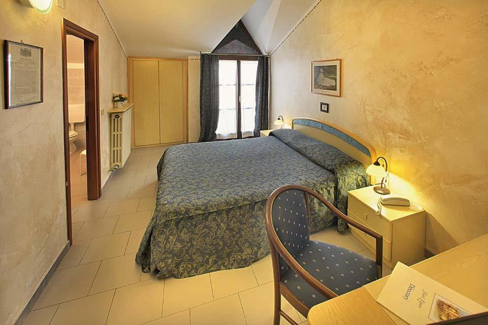Large Single Room