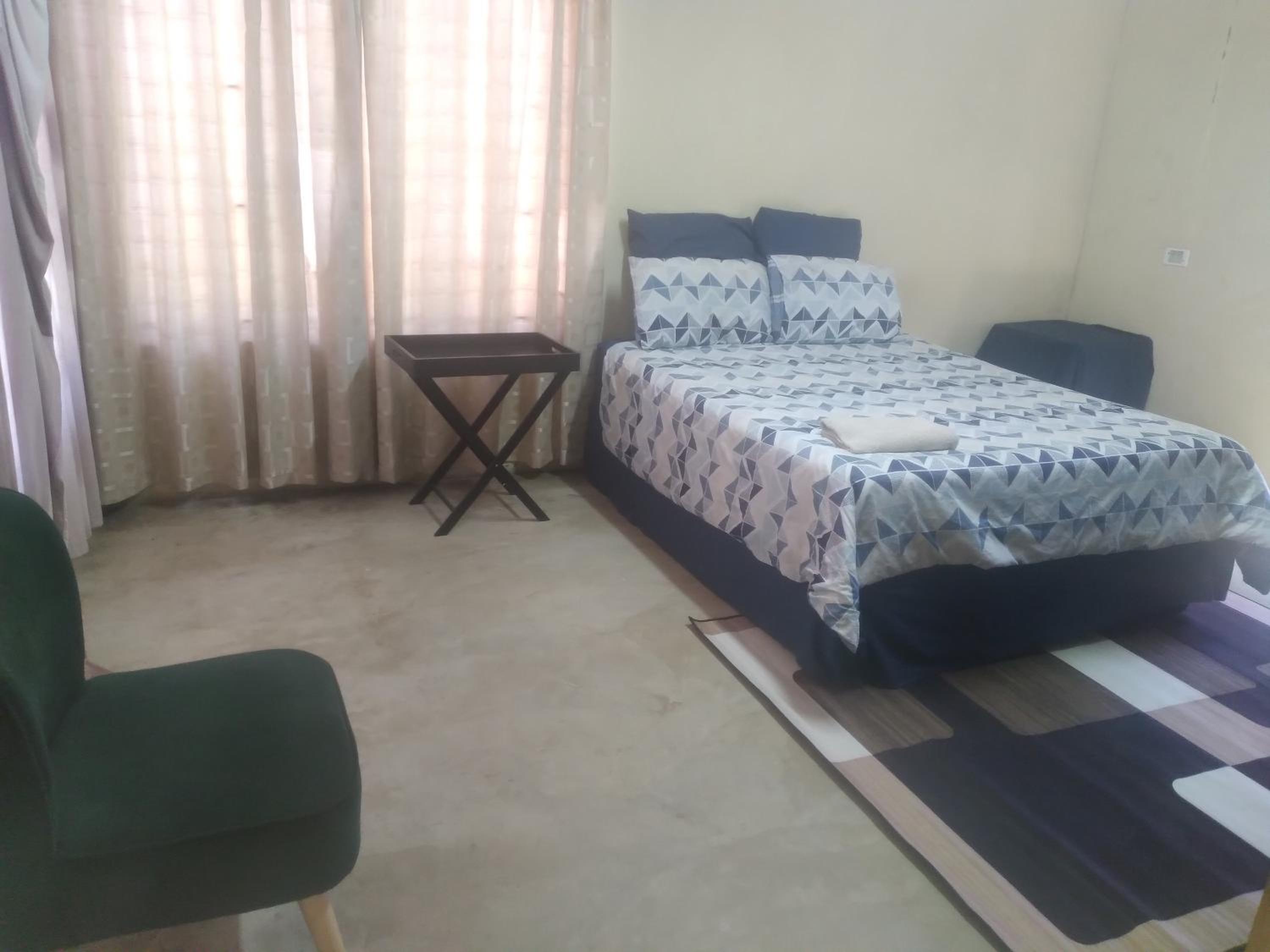 Double Room with Shared Bathroom photo 1
