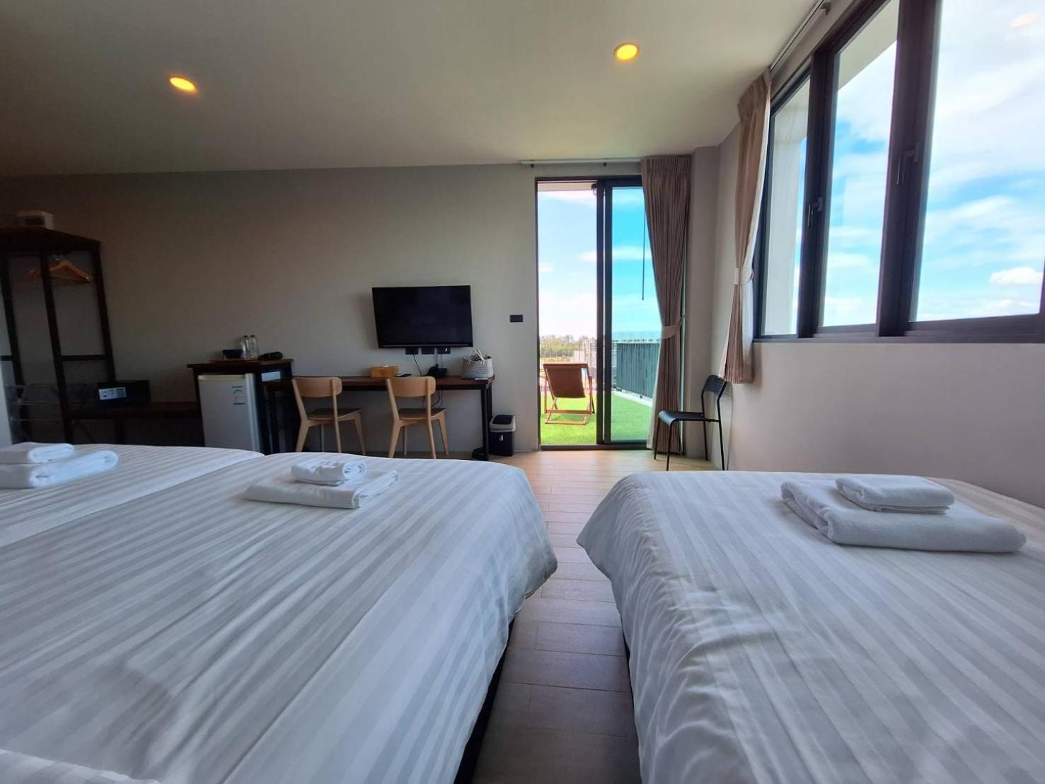 Triple Room with View - Photo 4