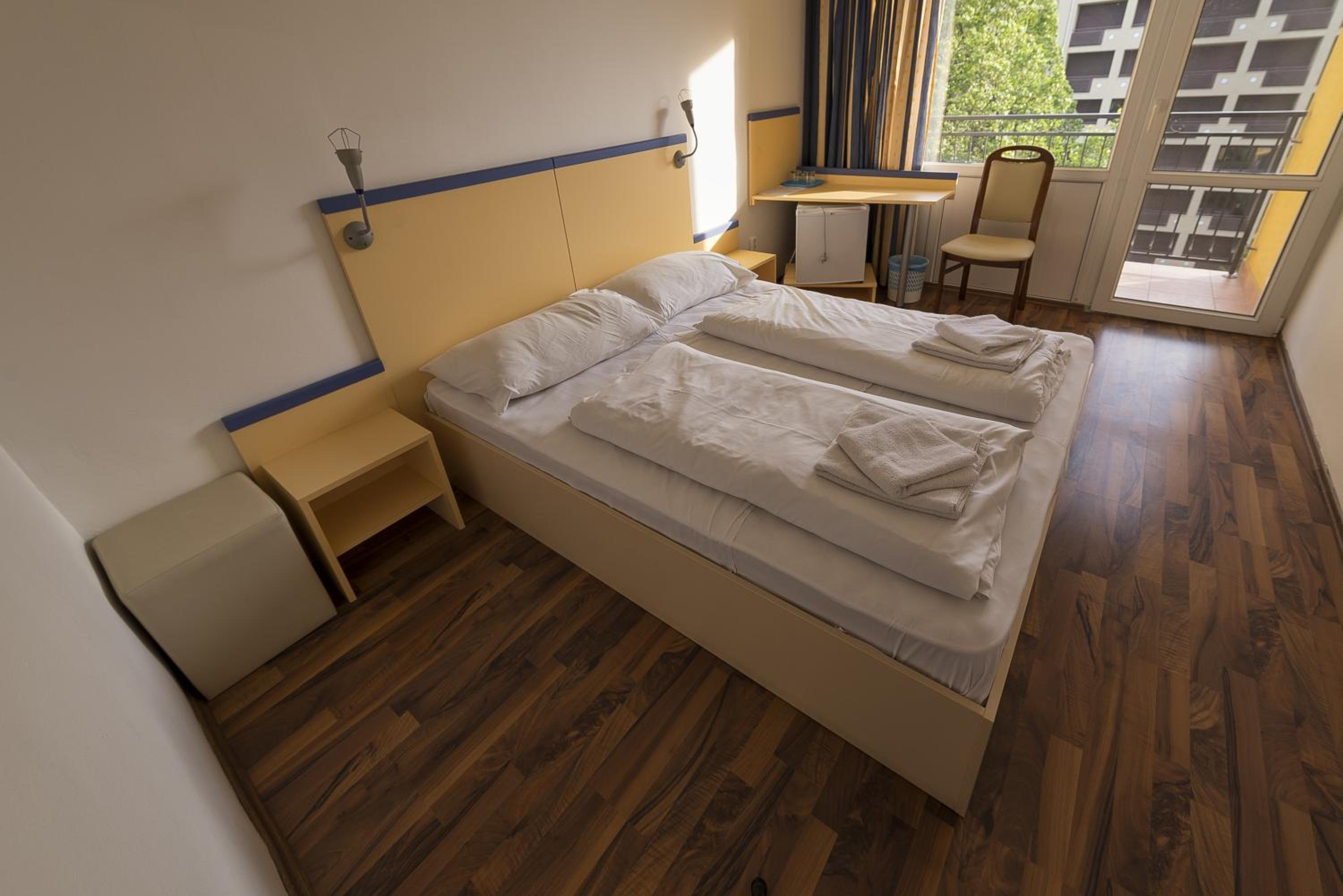 Budget Double Room photo 1