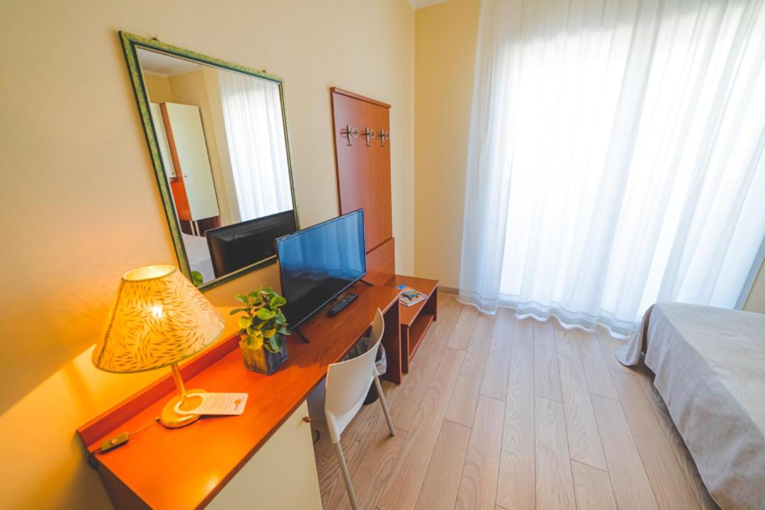 Double Room - Photo 4