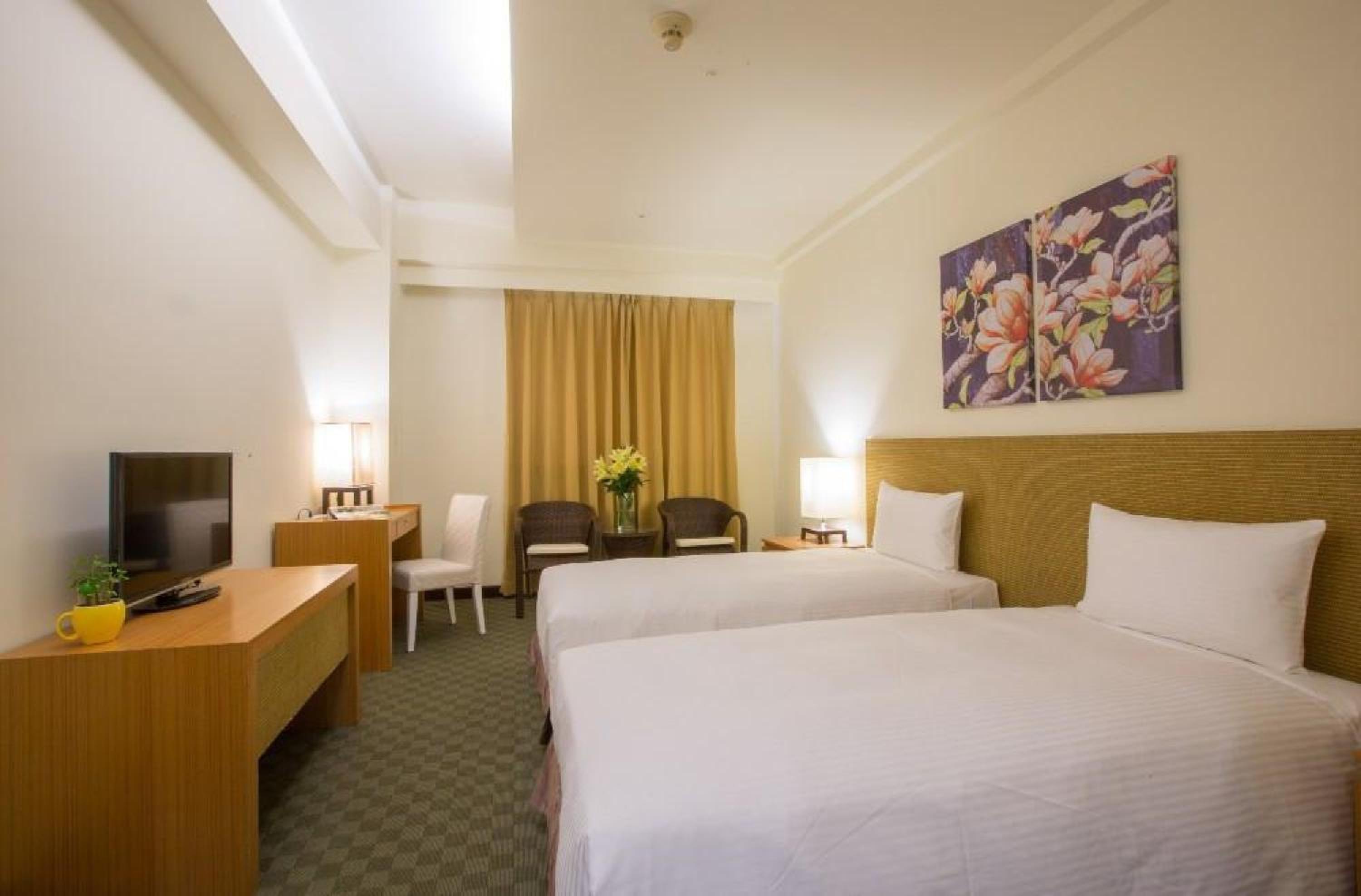 Standard Twin Room photo 3