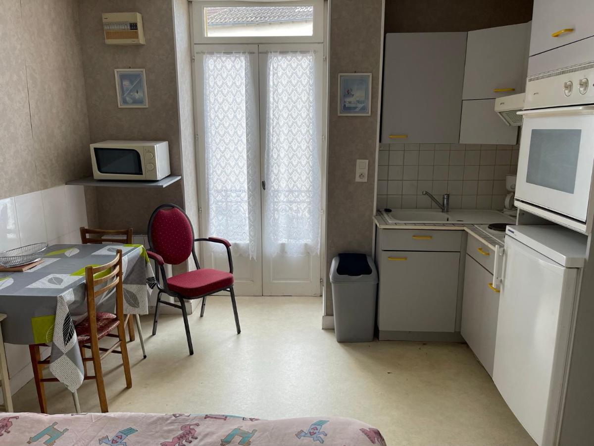 Studio Apartment photo 1