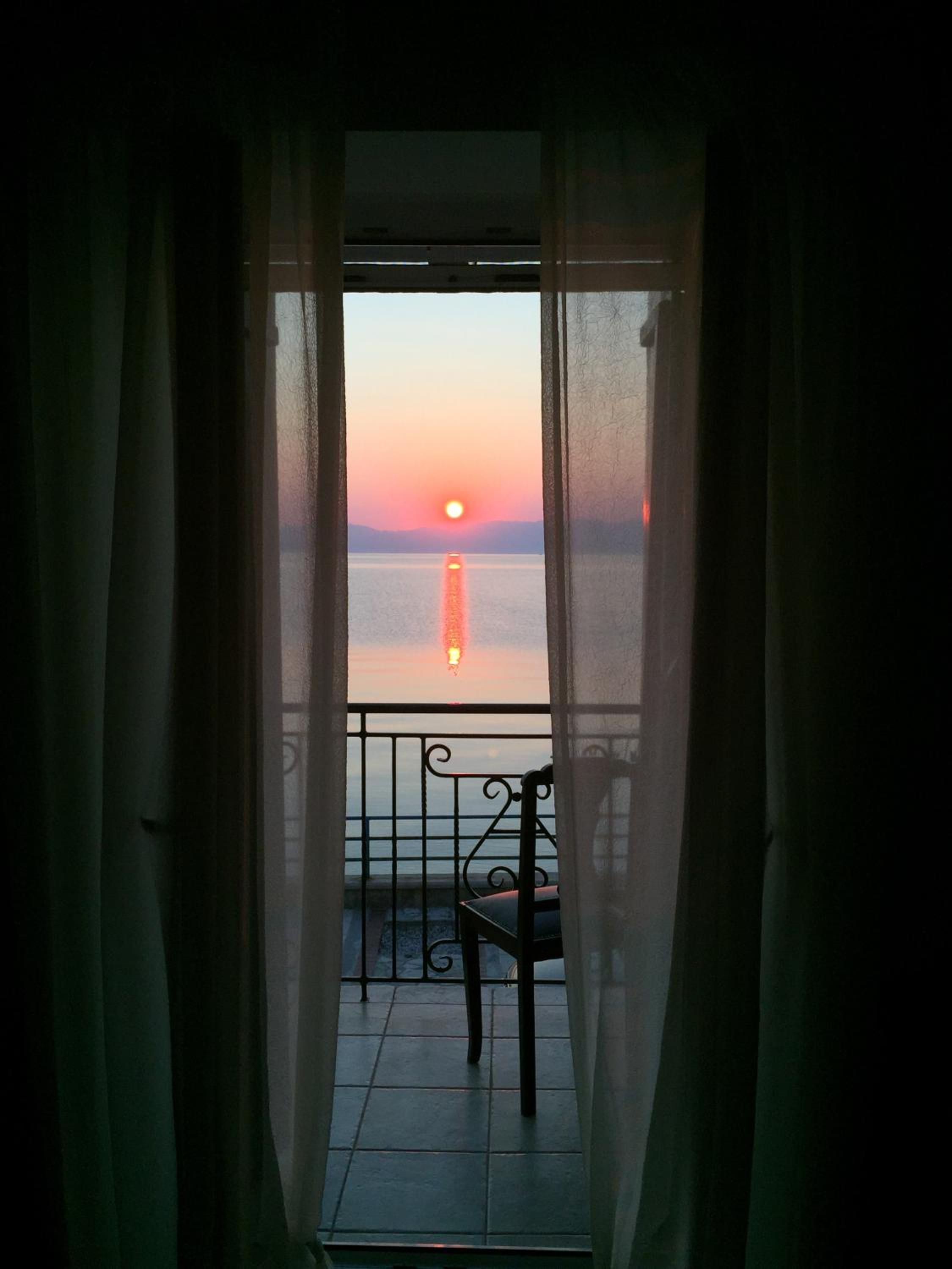 Studio Apartment with Sea View photo 2