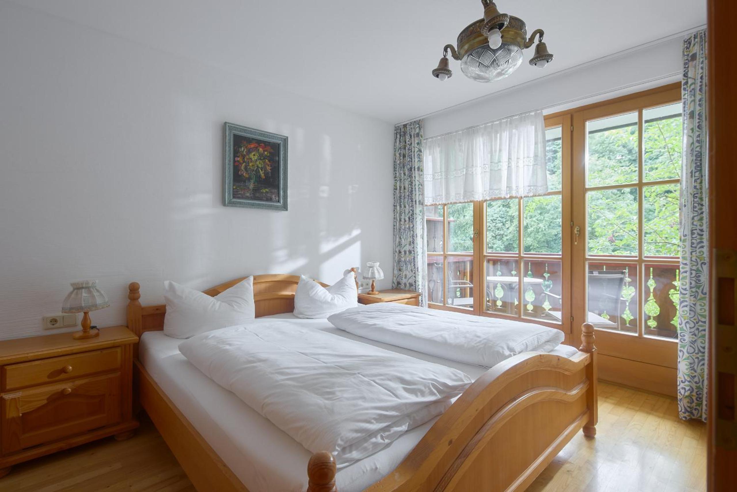 Apartment with Mountain View C