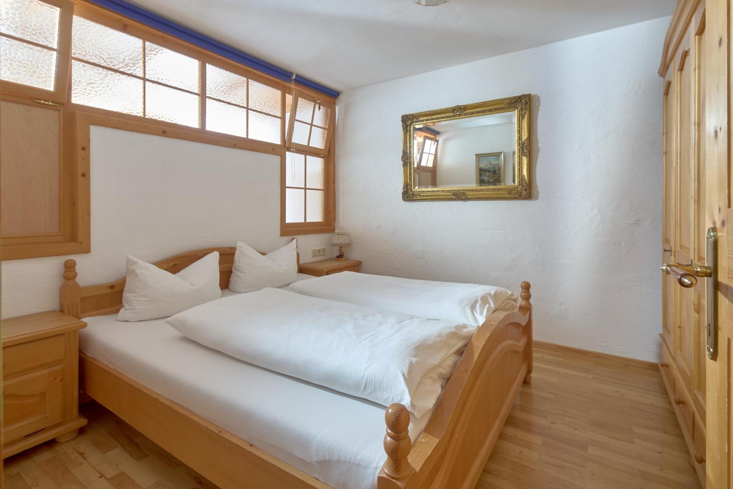 Apartment with Mountain View F