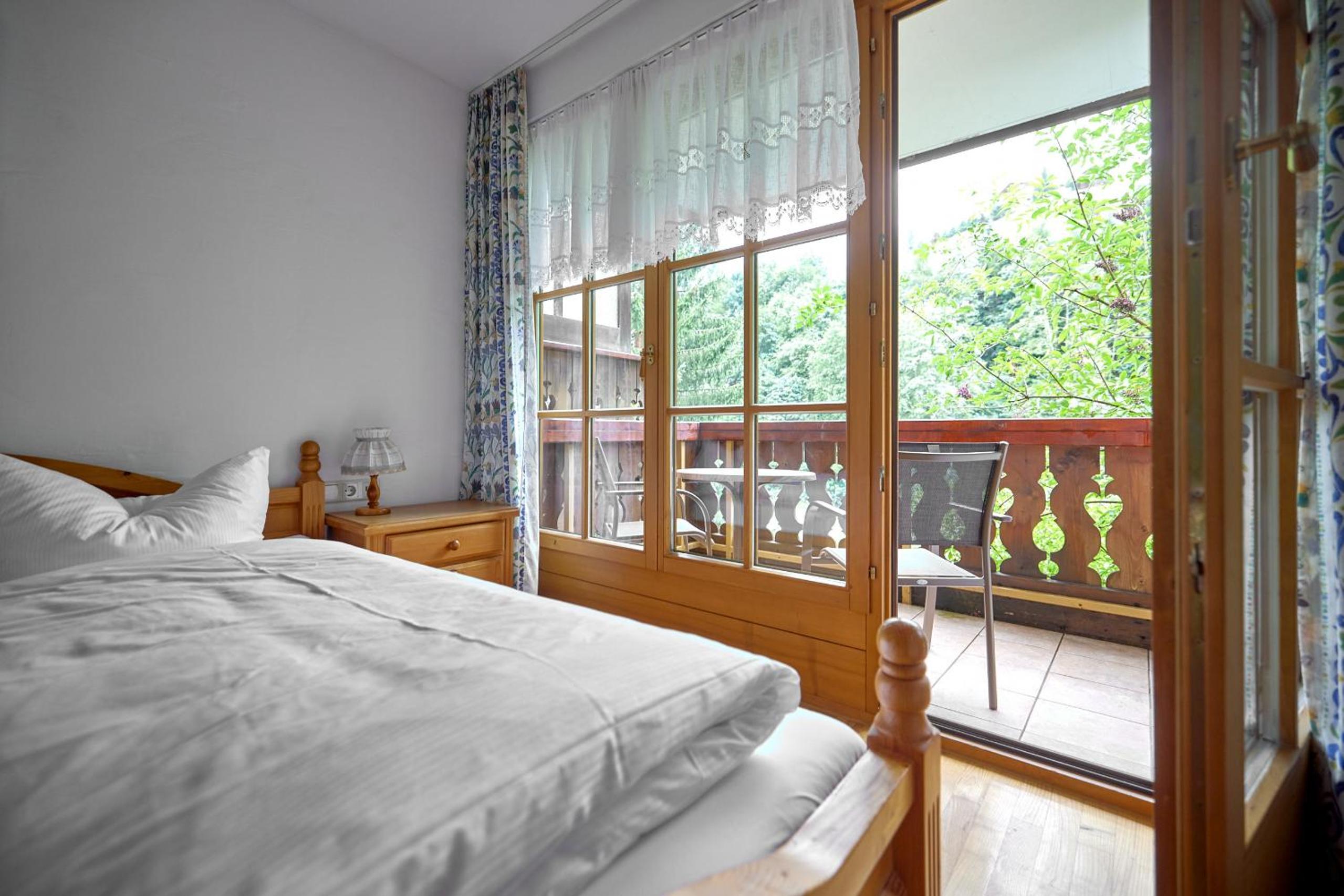 Apartment with Mountain View H