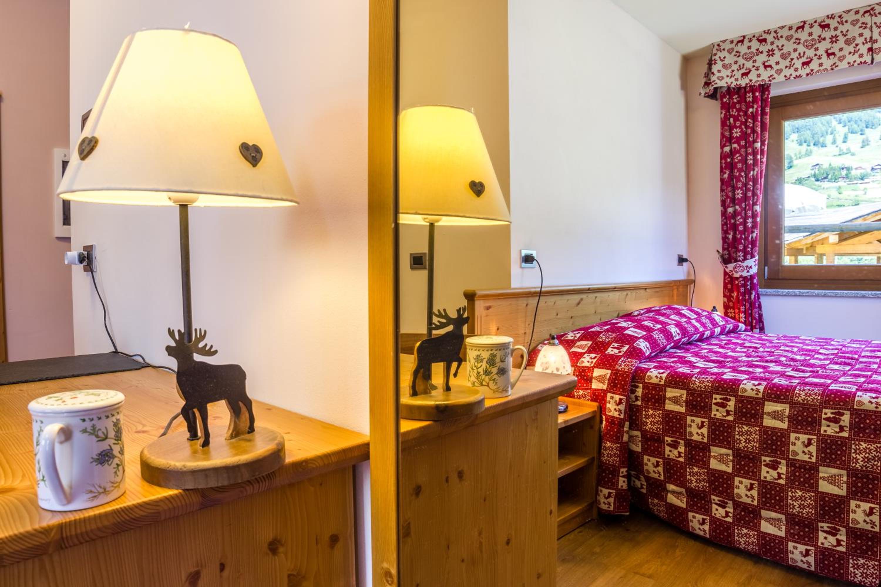 Double or Twin Room - Photo 4