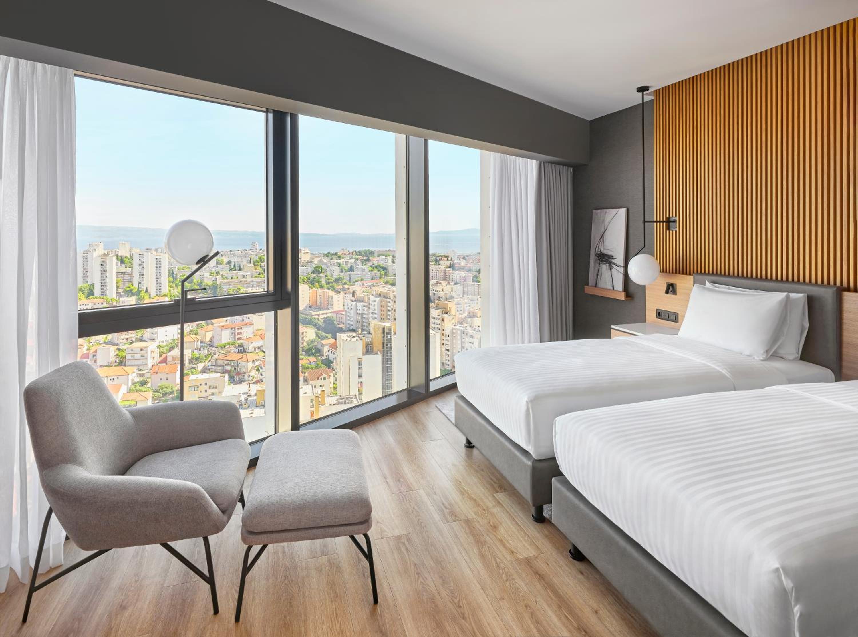 Standard Twin Room with Sea View
