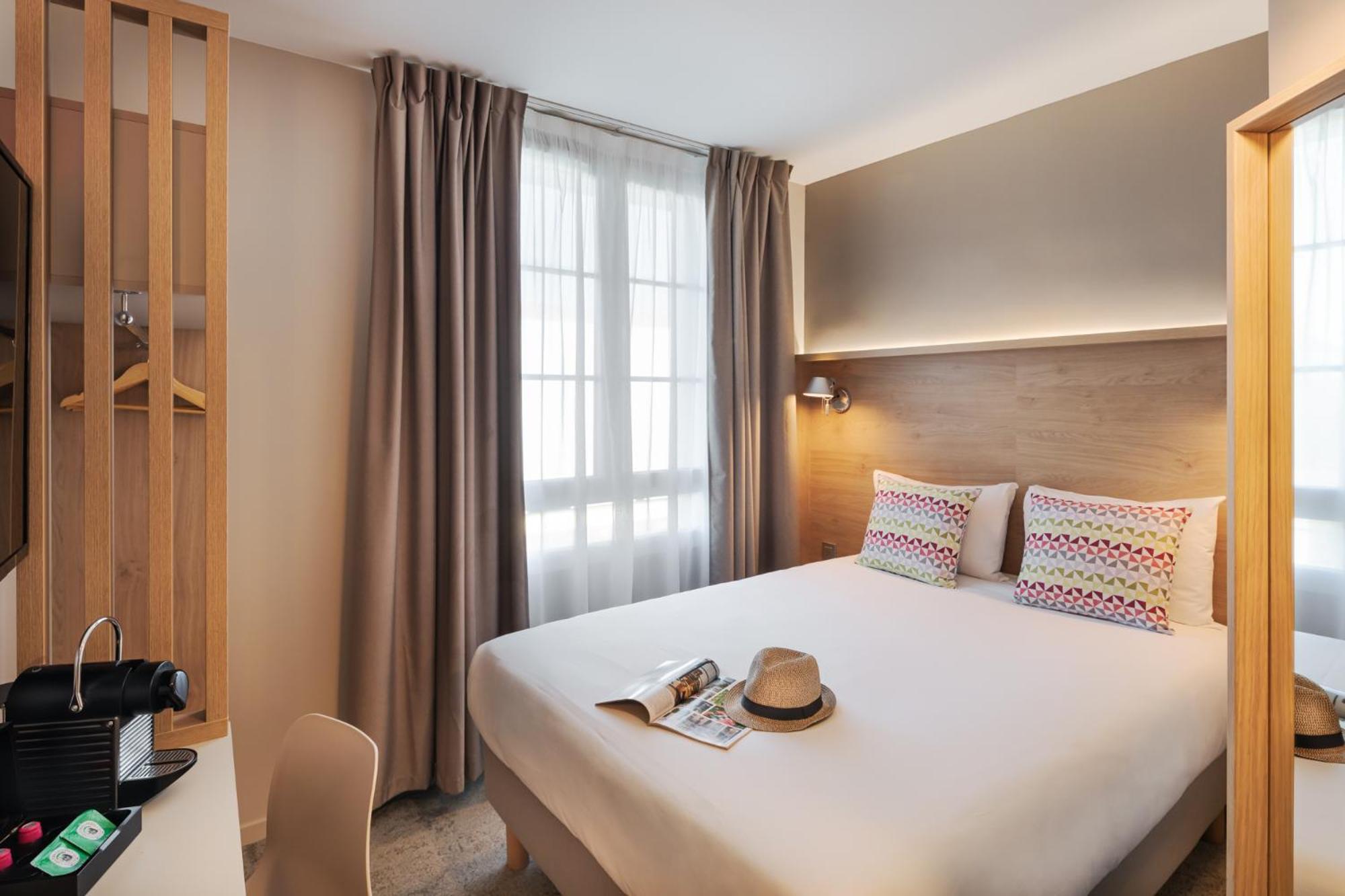 Standard Double Room - Photo 1