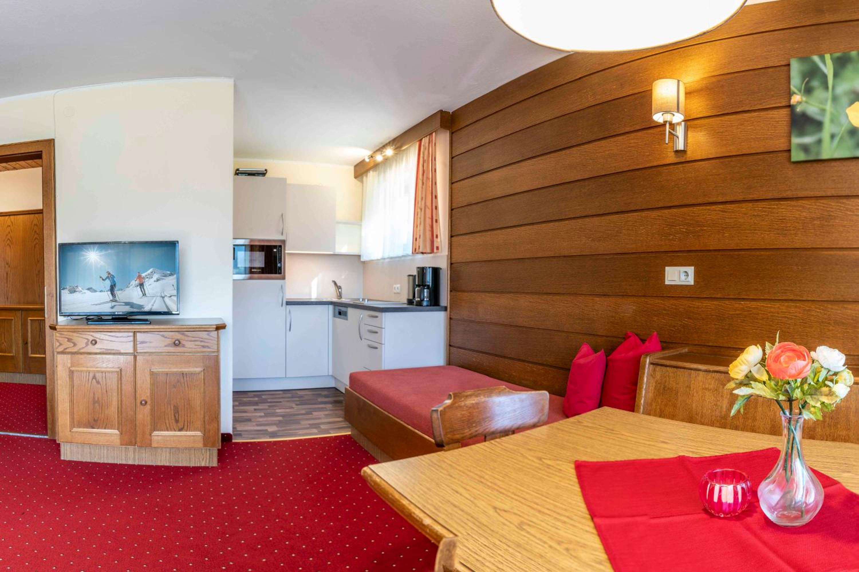 Apartment 3 photo 1