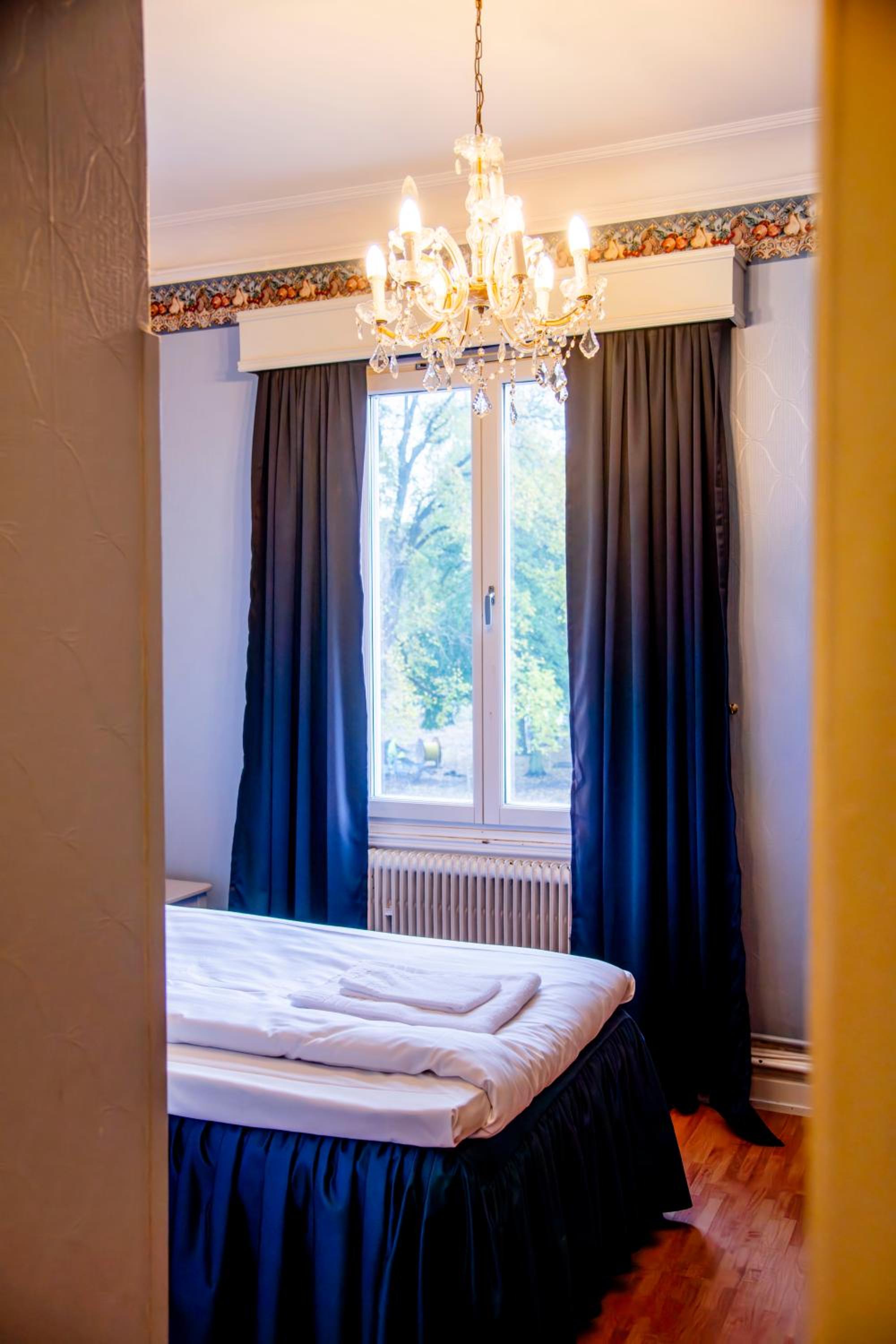 Economy Single Room