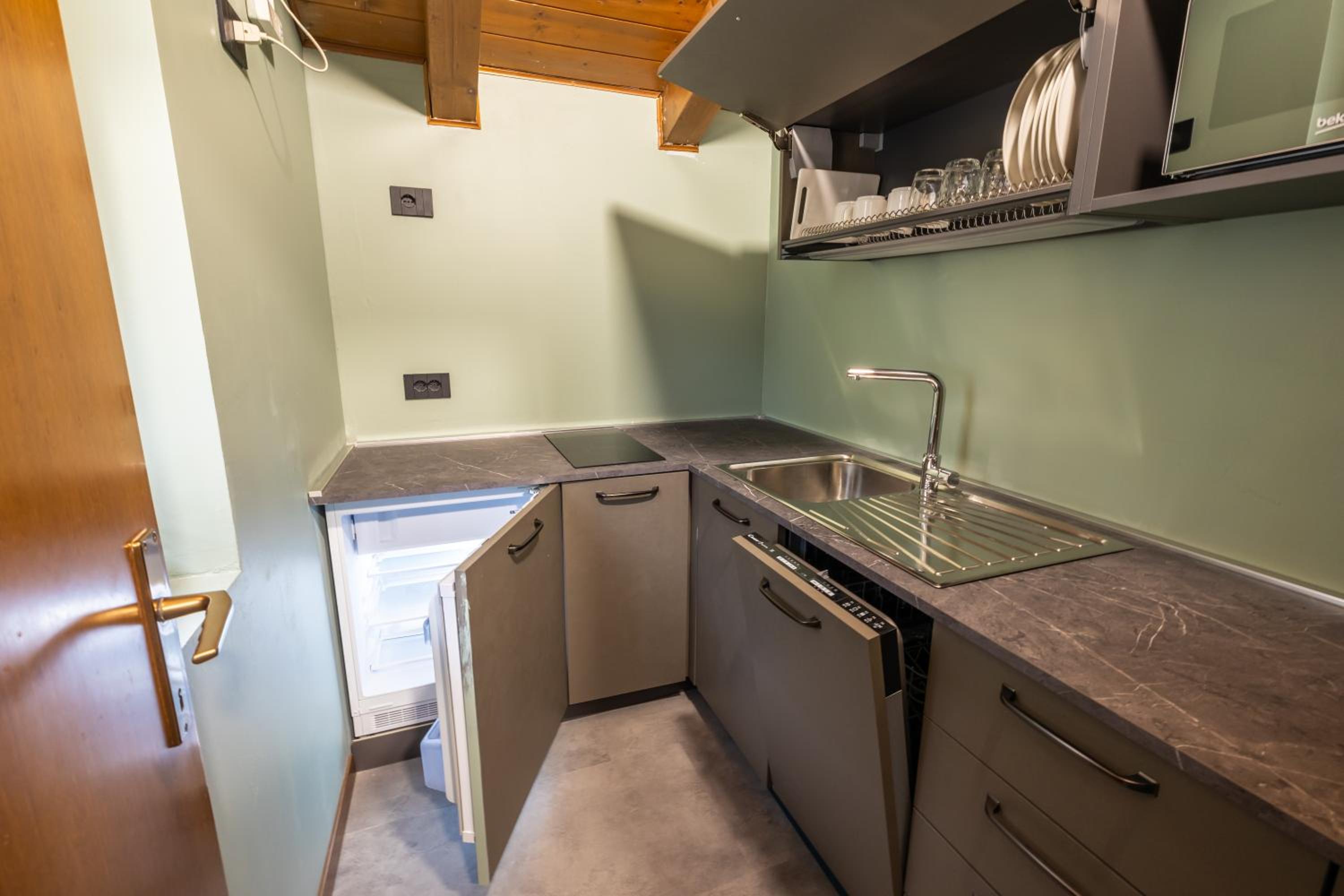 Apartment - Photo 4