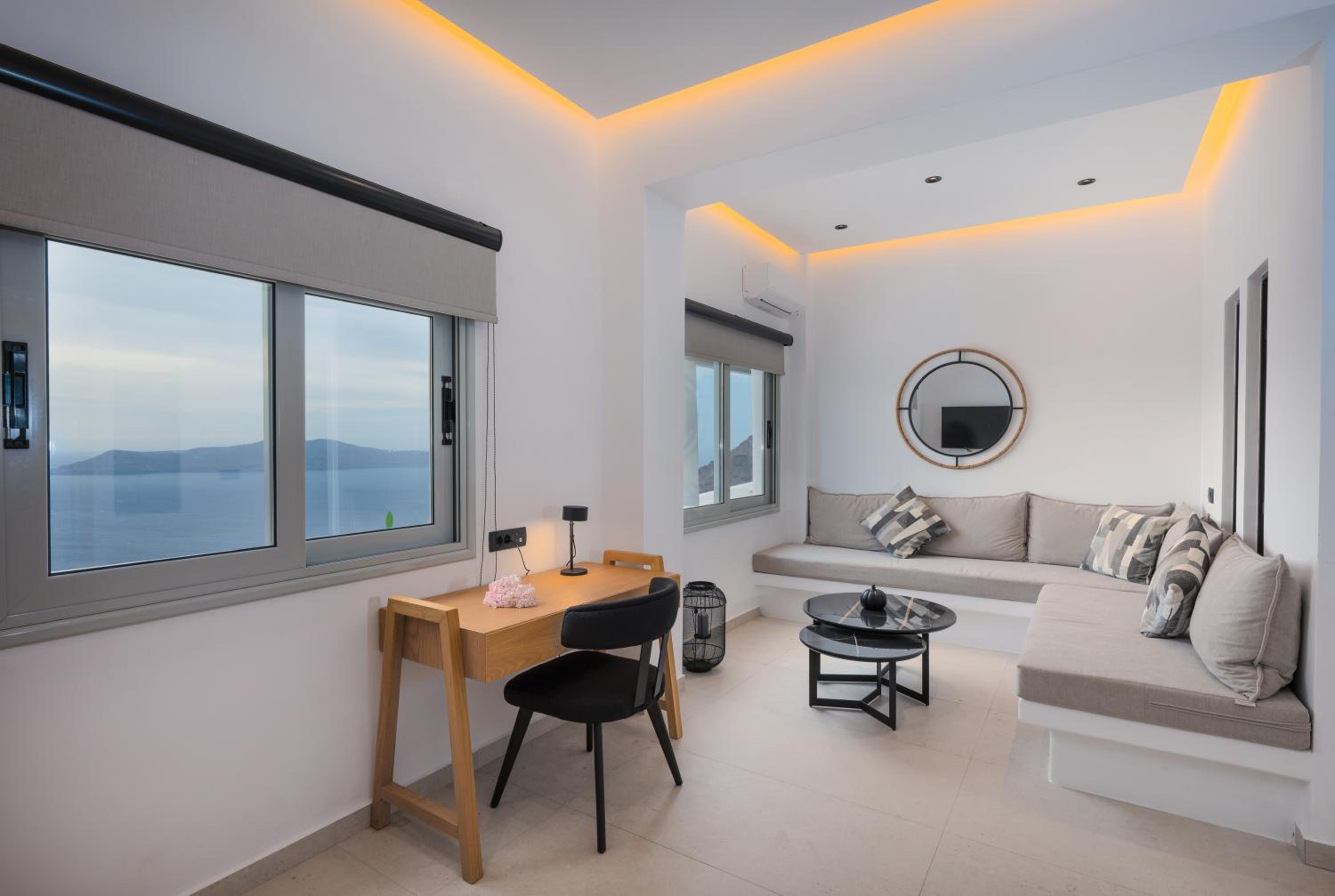 Two-Bedroom Suite - Photo 10