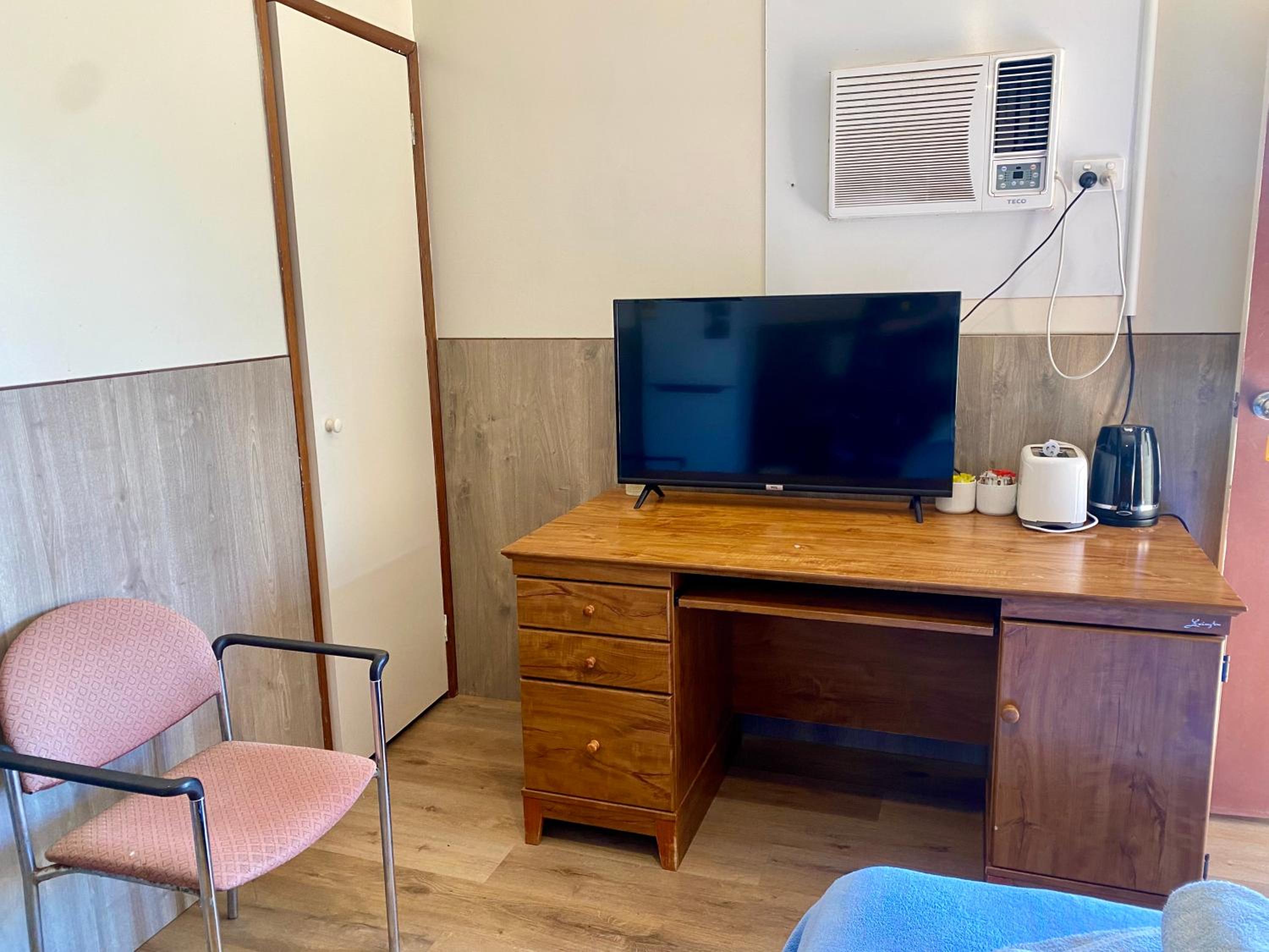 Double Room with Private Bathroom photo 2