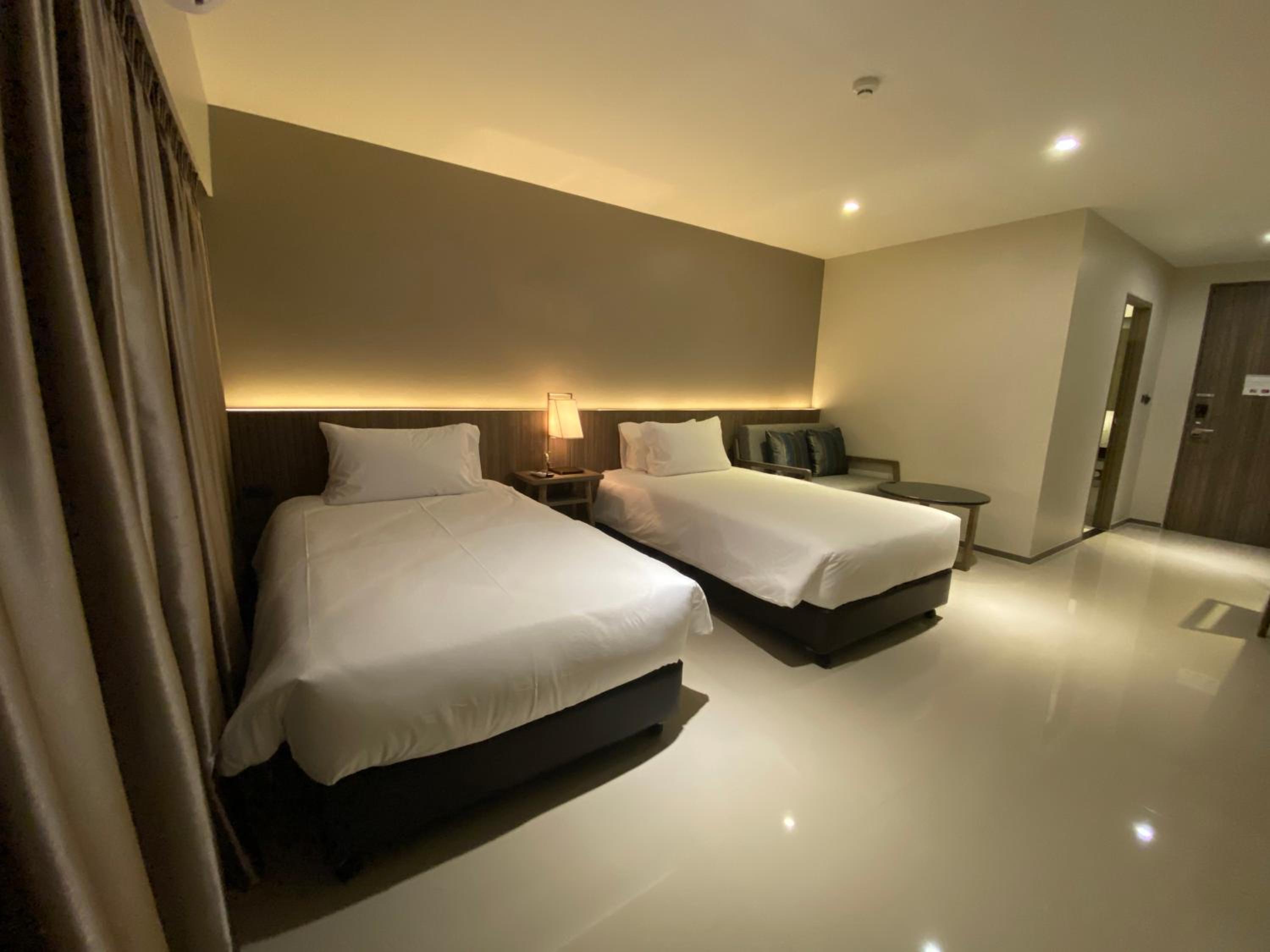 Deluxe Twin Room - Photo 1