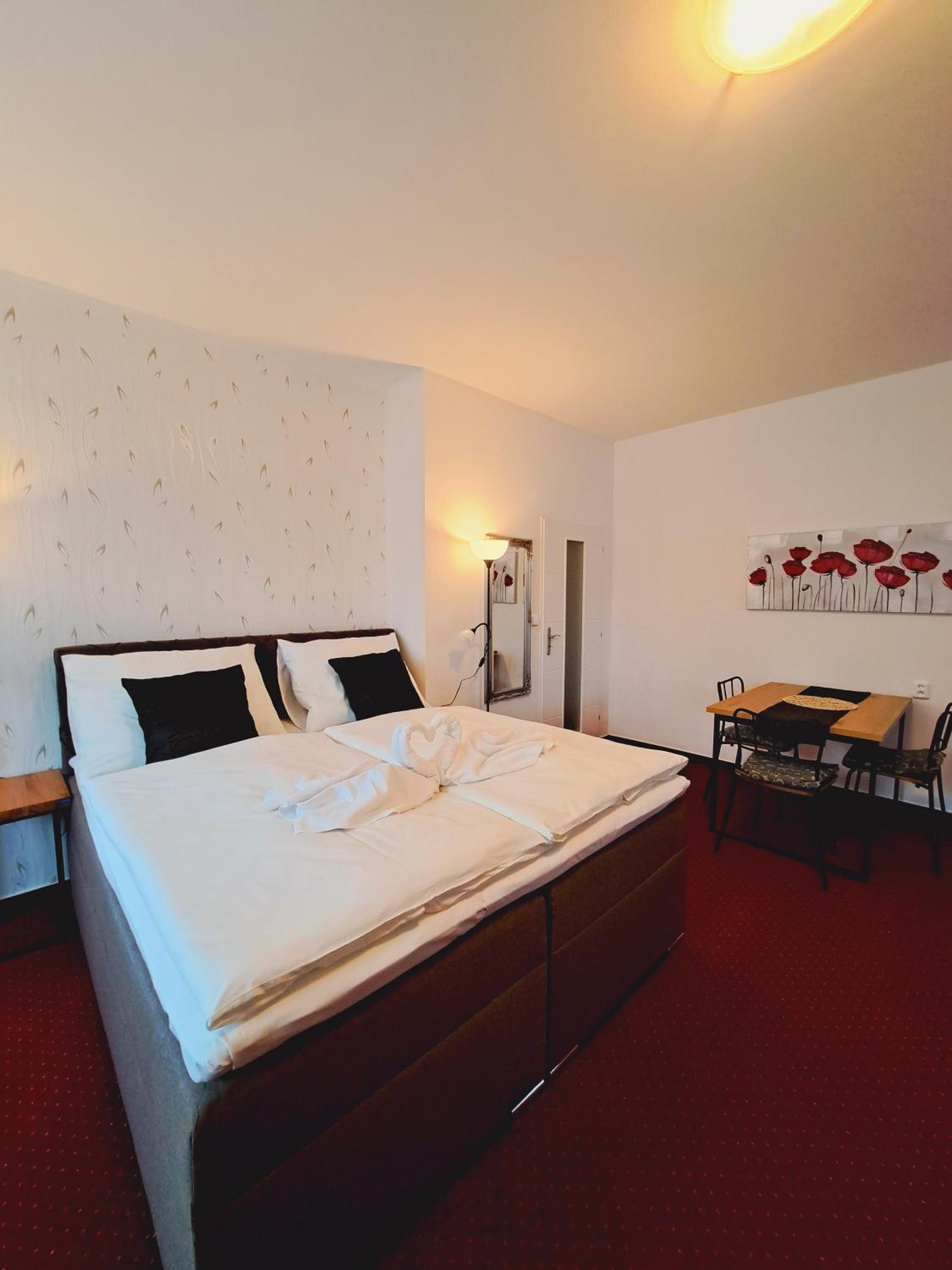 Triple Room - Photo 1