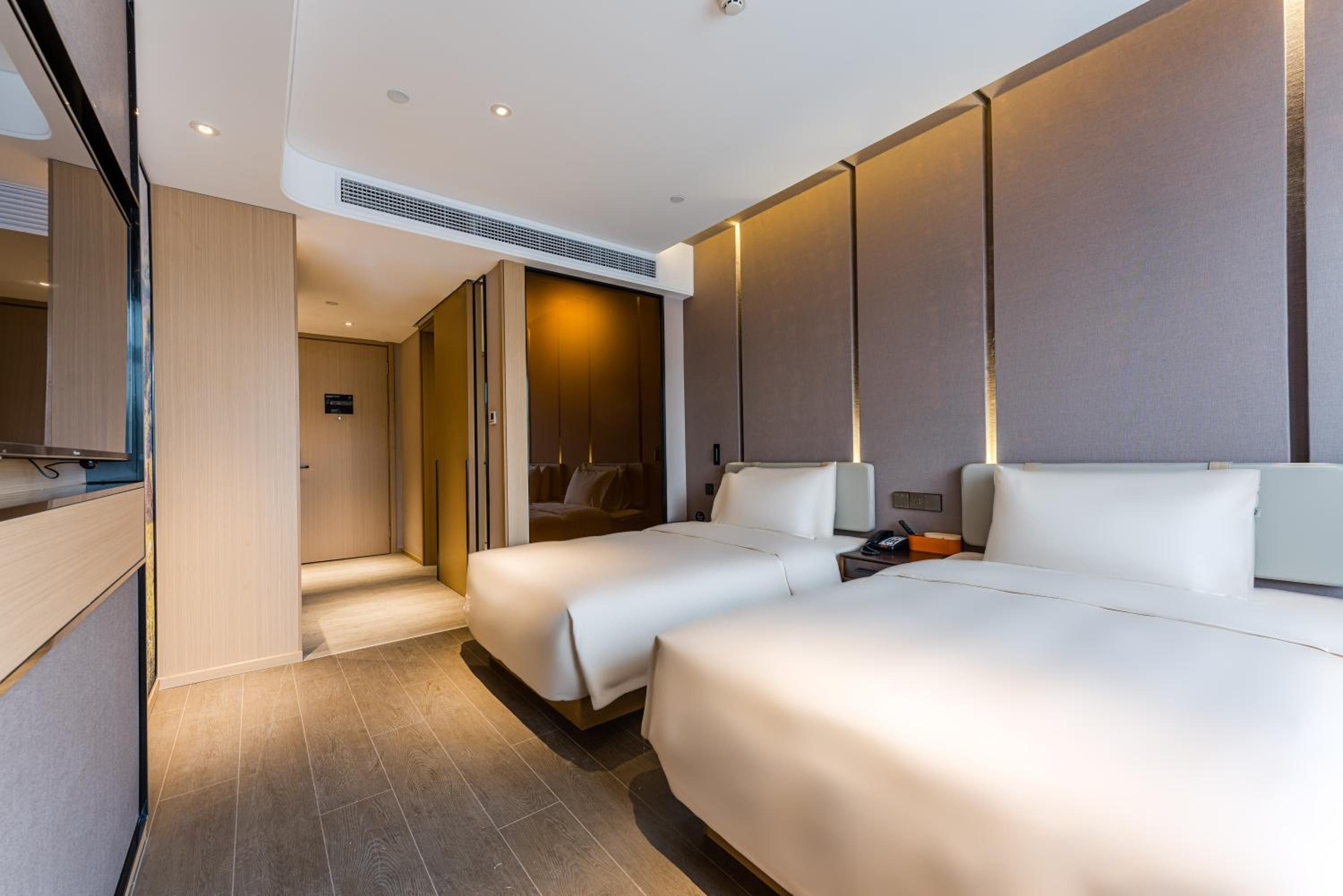 Superior Twin Room - Photo 2