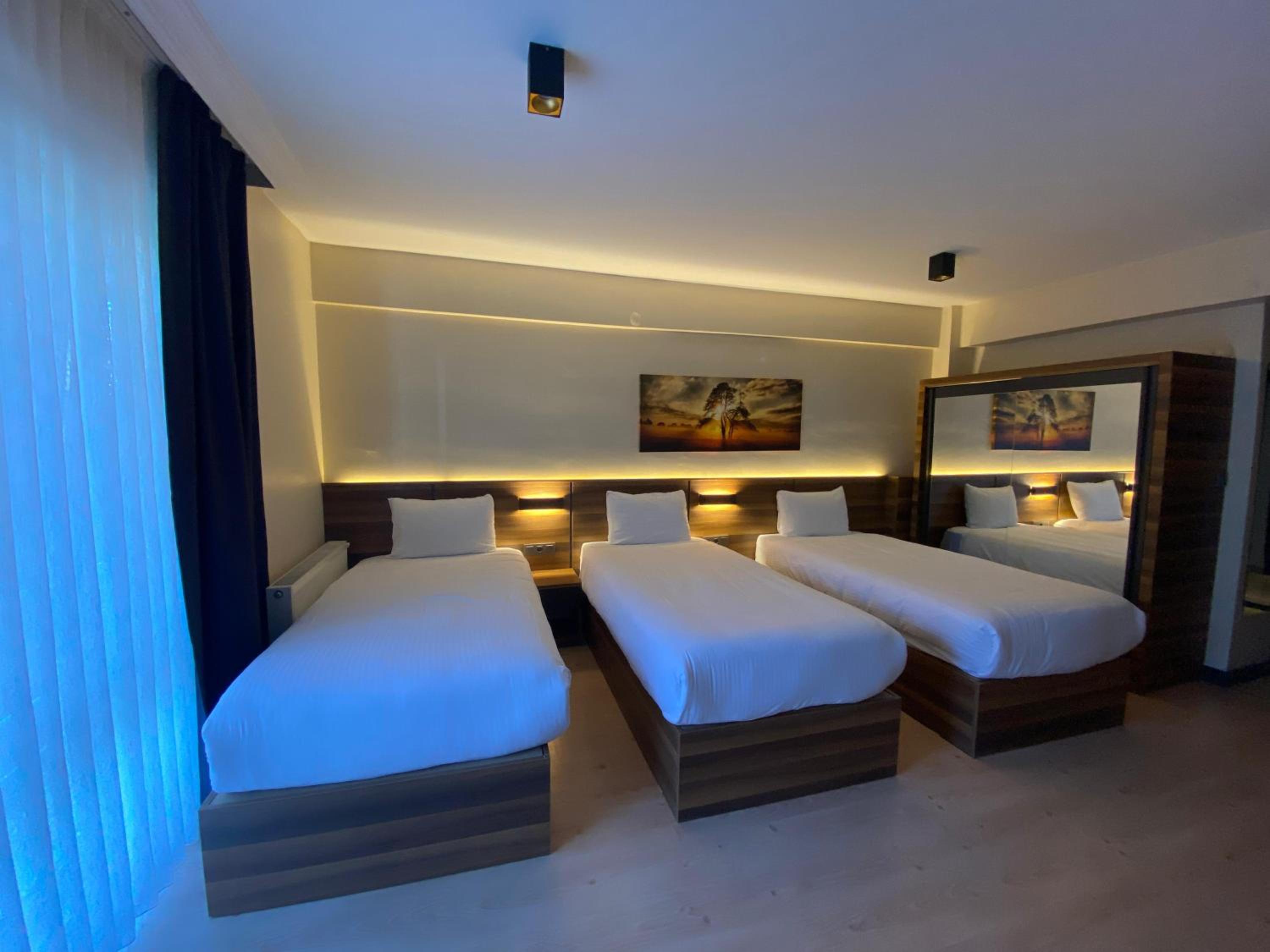 Classic Triple Room - Photo 6