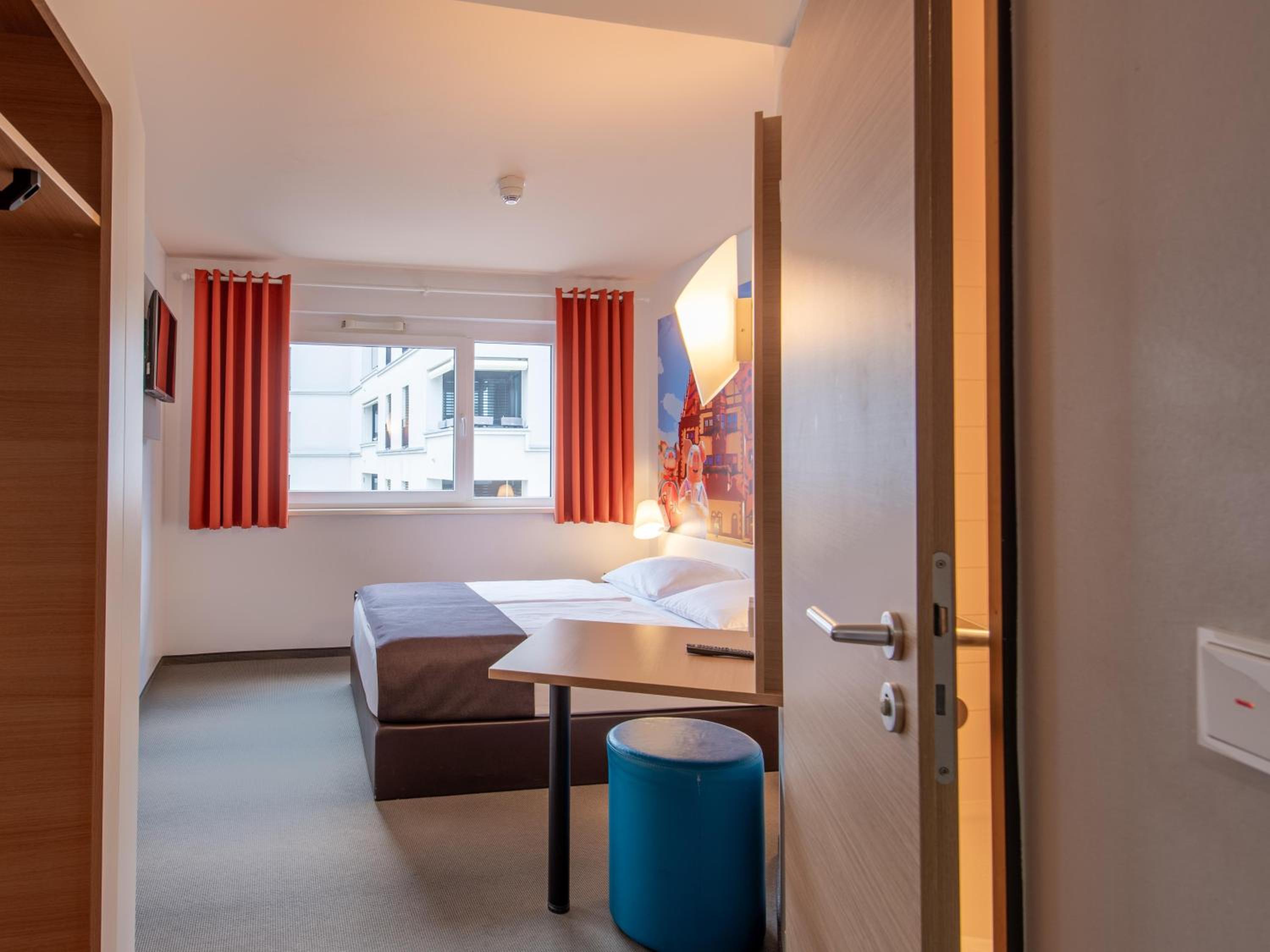 Double Room - Photo 3
