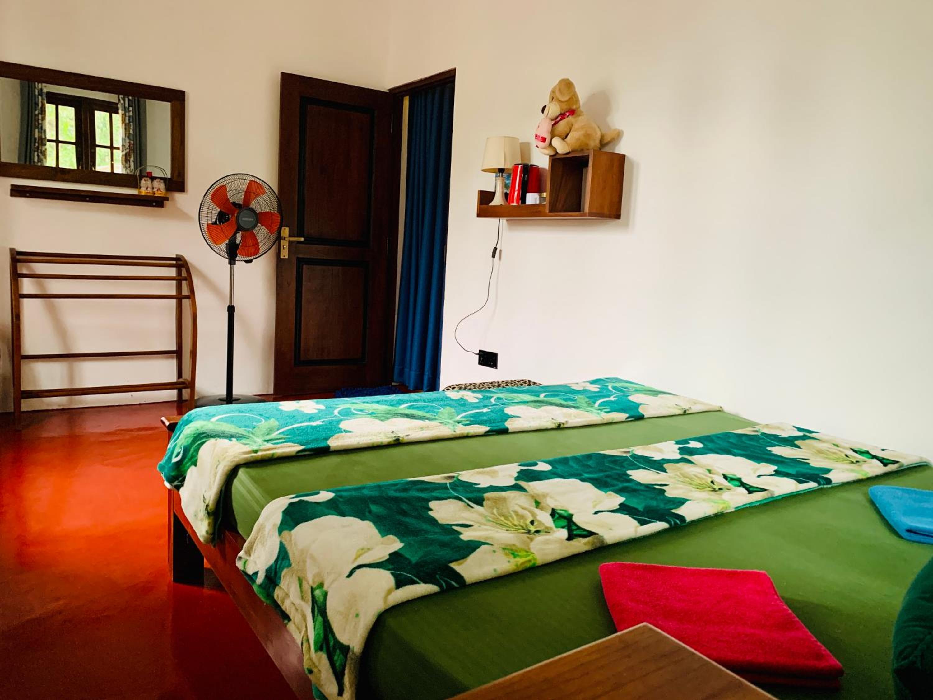 Deluxe Double Room with Balcony photo 2