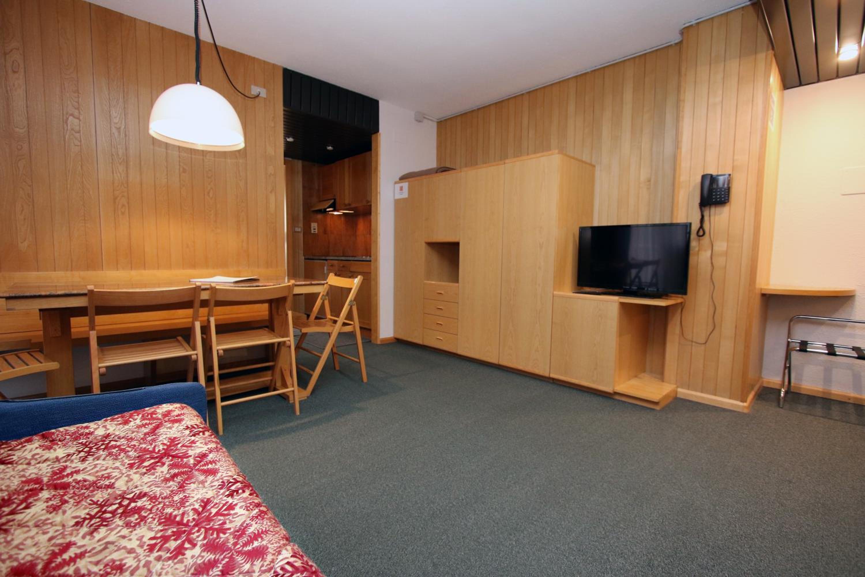 Two-Bedroom Apartment (6 Adults) photo 1