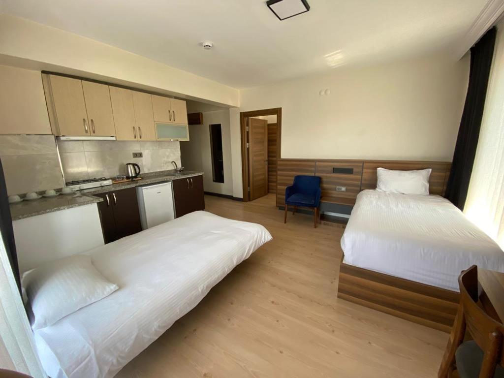 Family Suite with Balcony - Photo 1