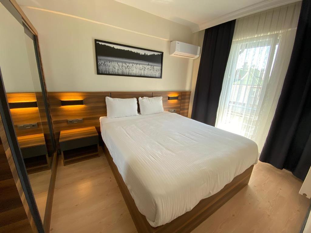 Family Suite with Balcony - Photo 3