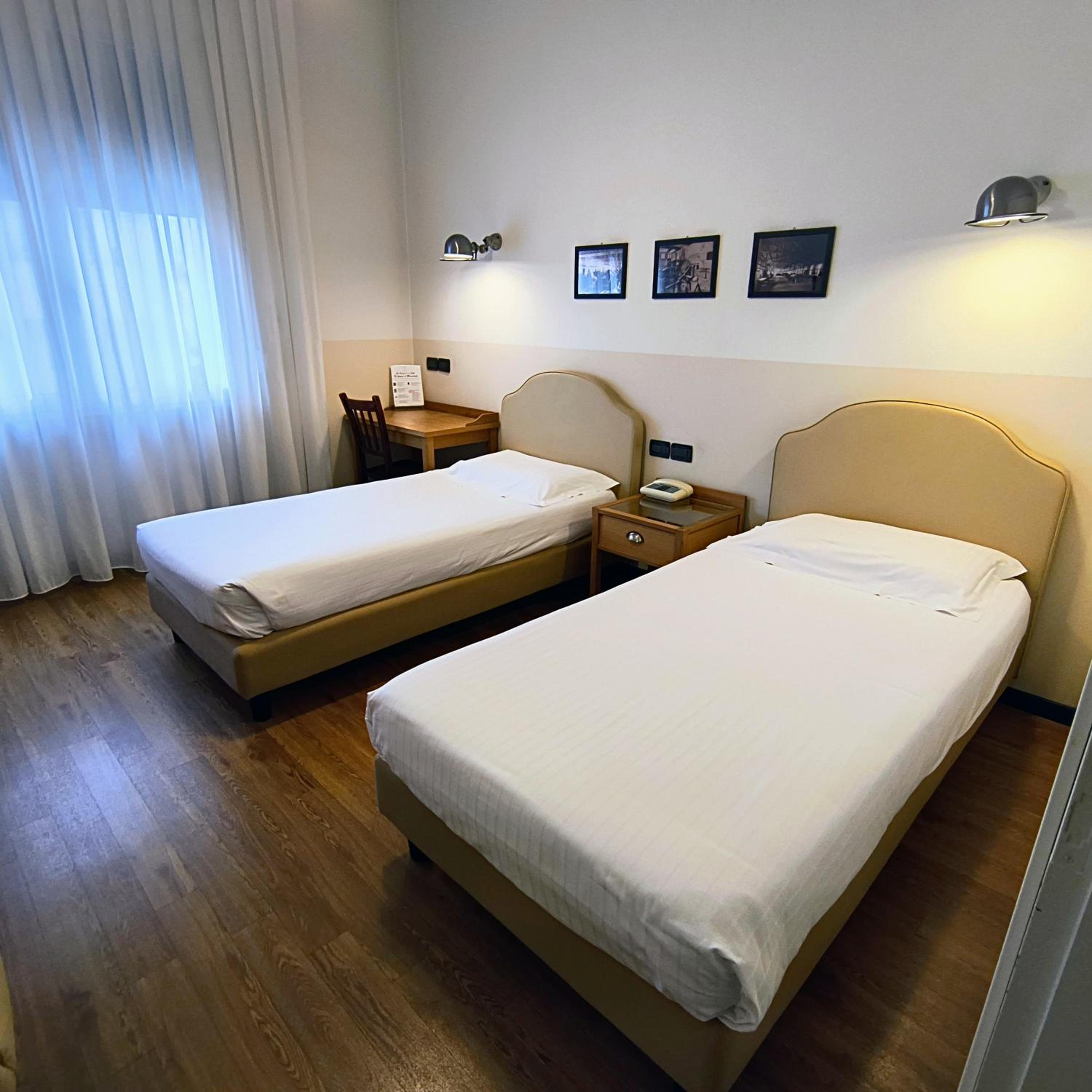 Double or Twin Room photo 1