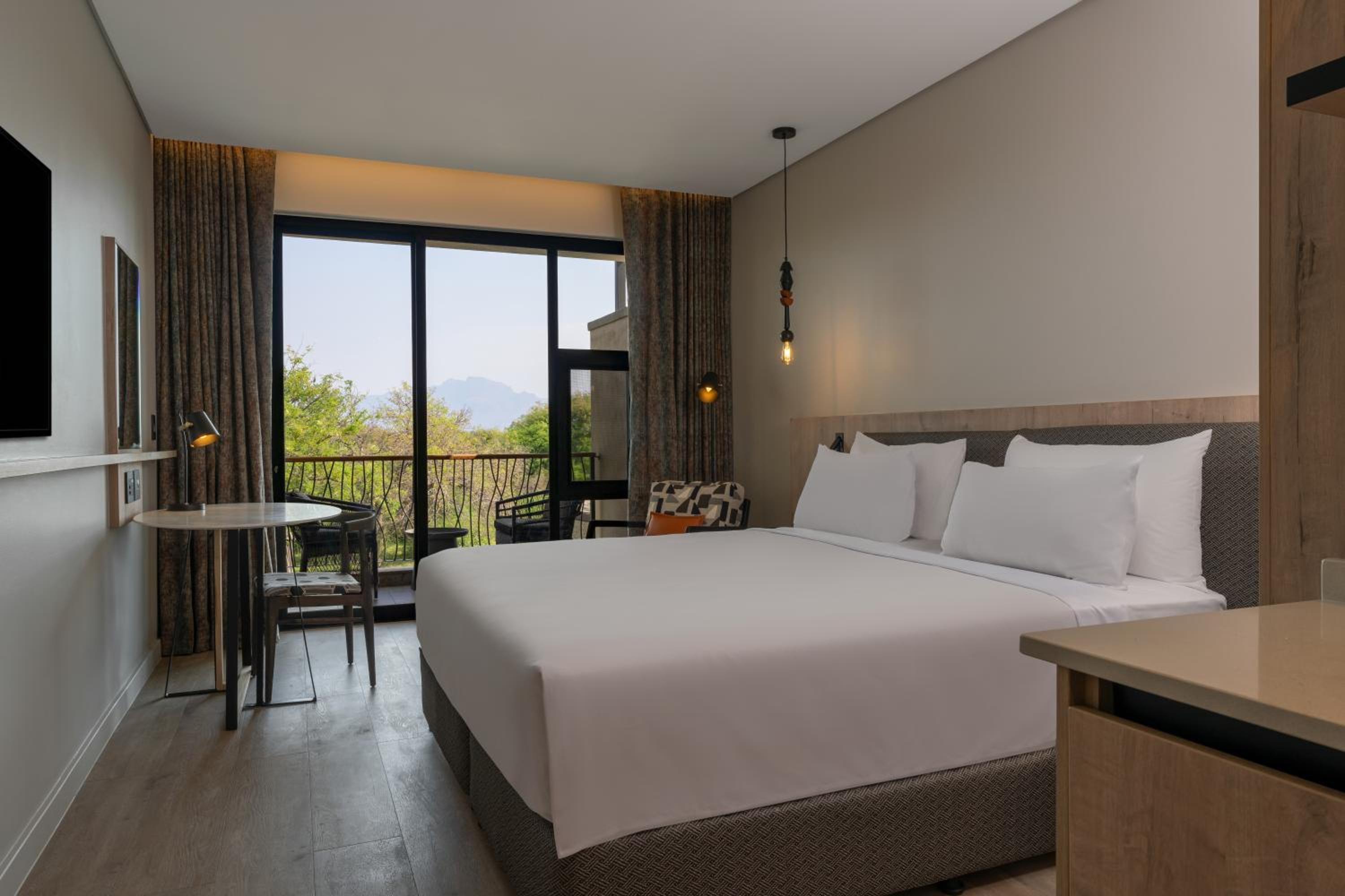 Standard Room with Drakensberg Mountain View - Photo 1