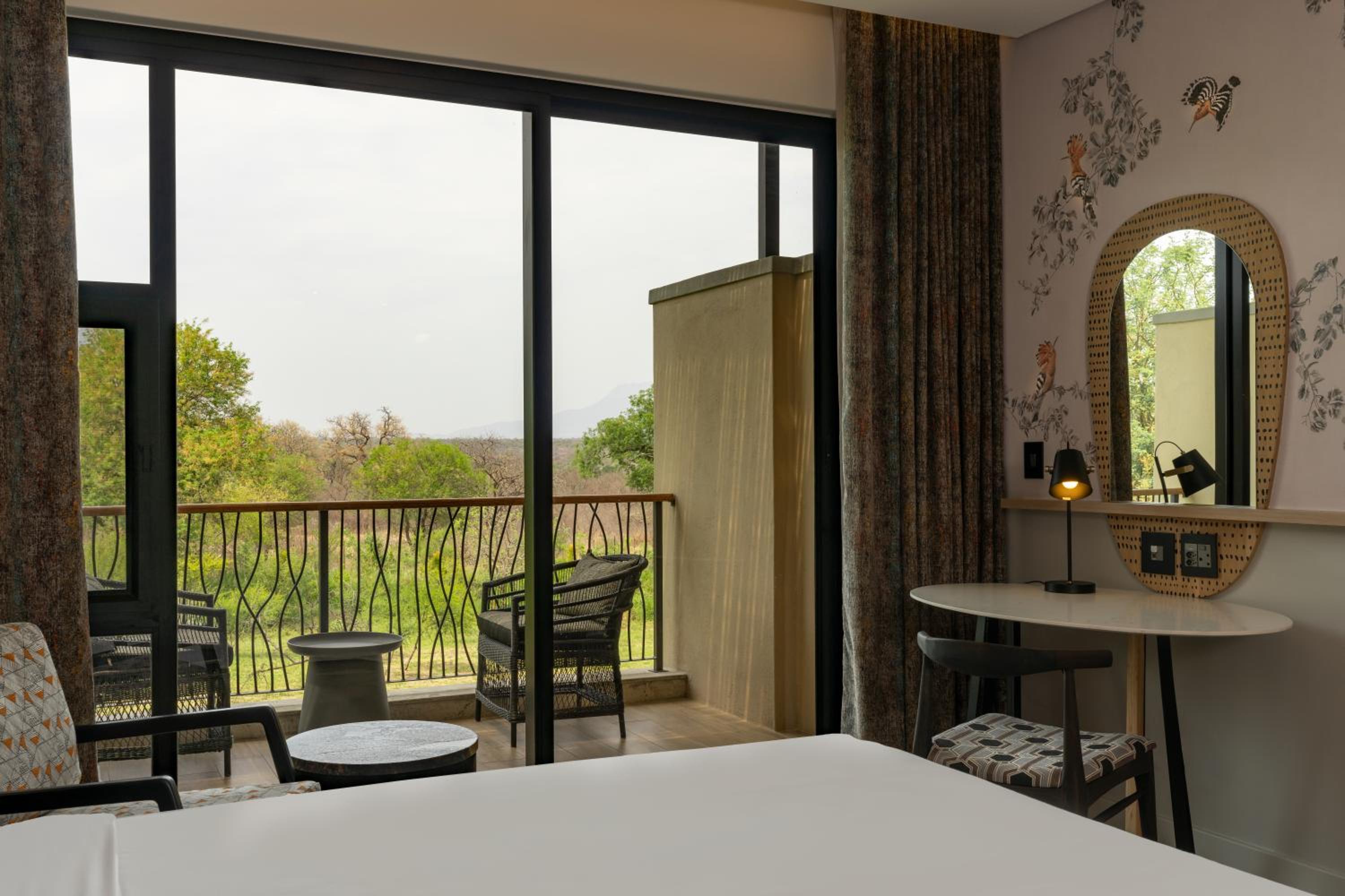 Superior Room with Drakensberg Mountain View - Photo 2