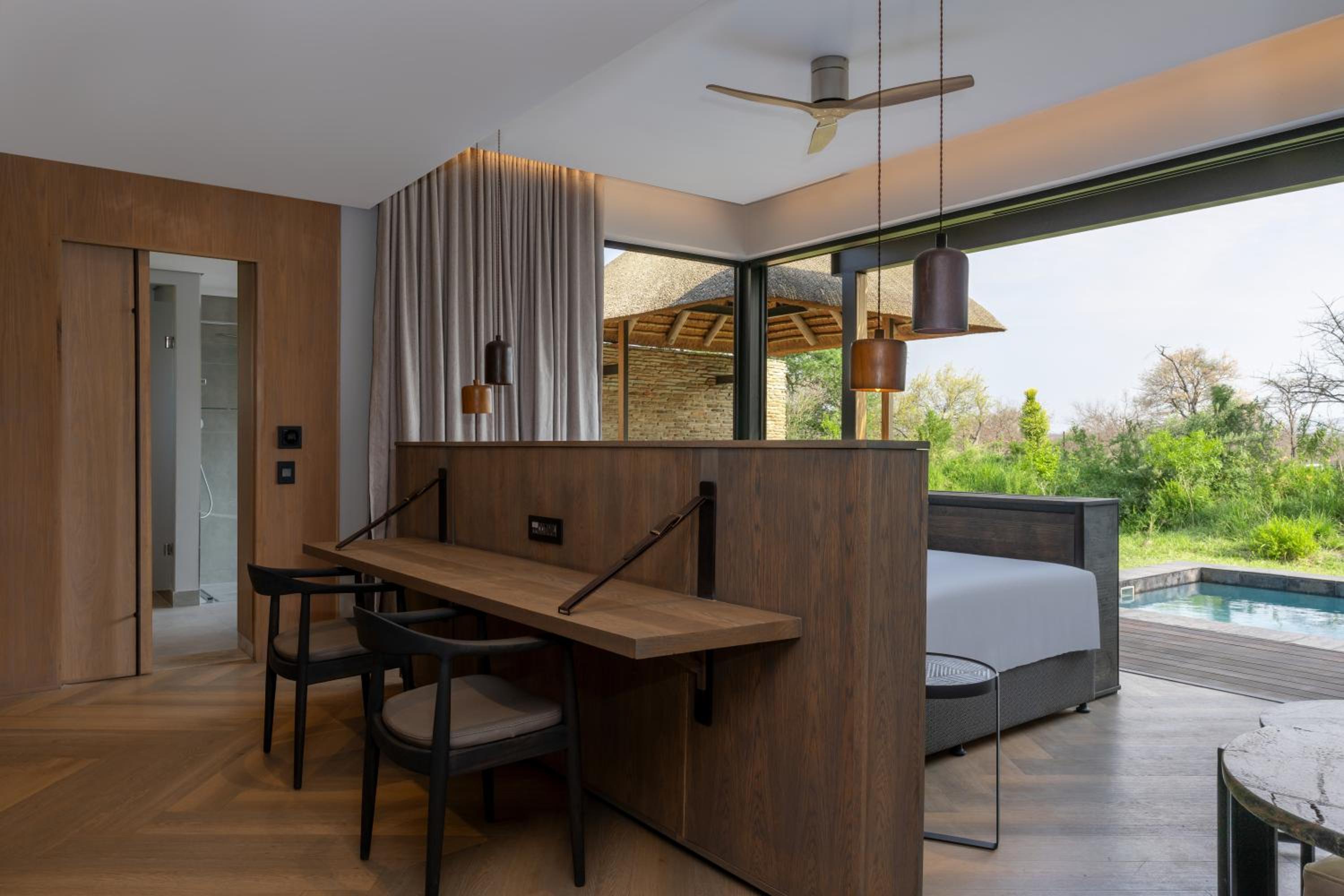 Premium Suite with Private Pool - Photo 6