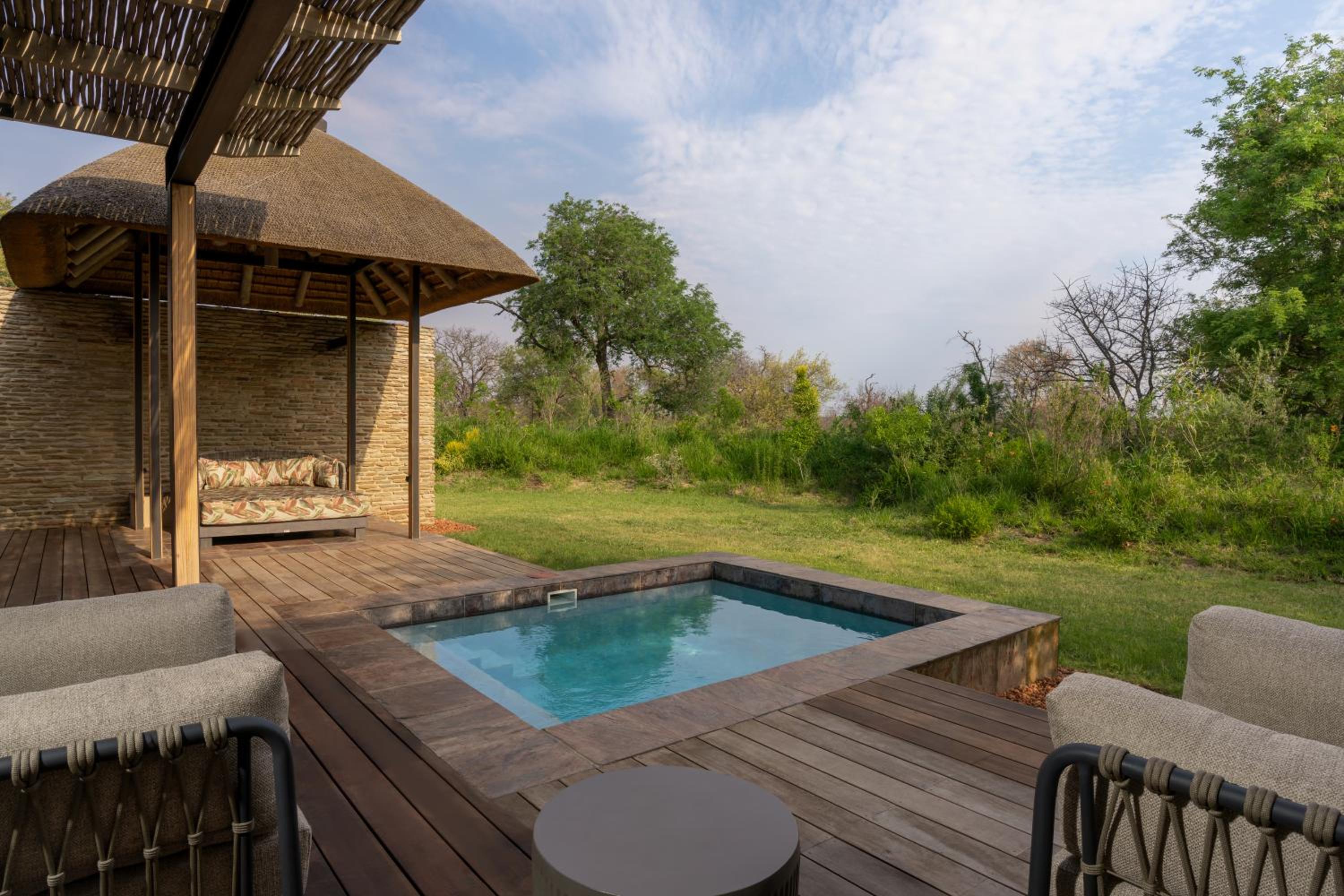 Premium Suite with Private Pool - Photo 3