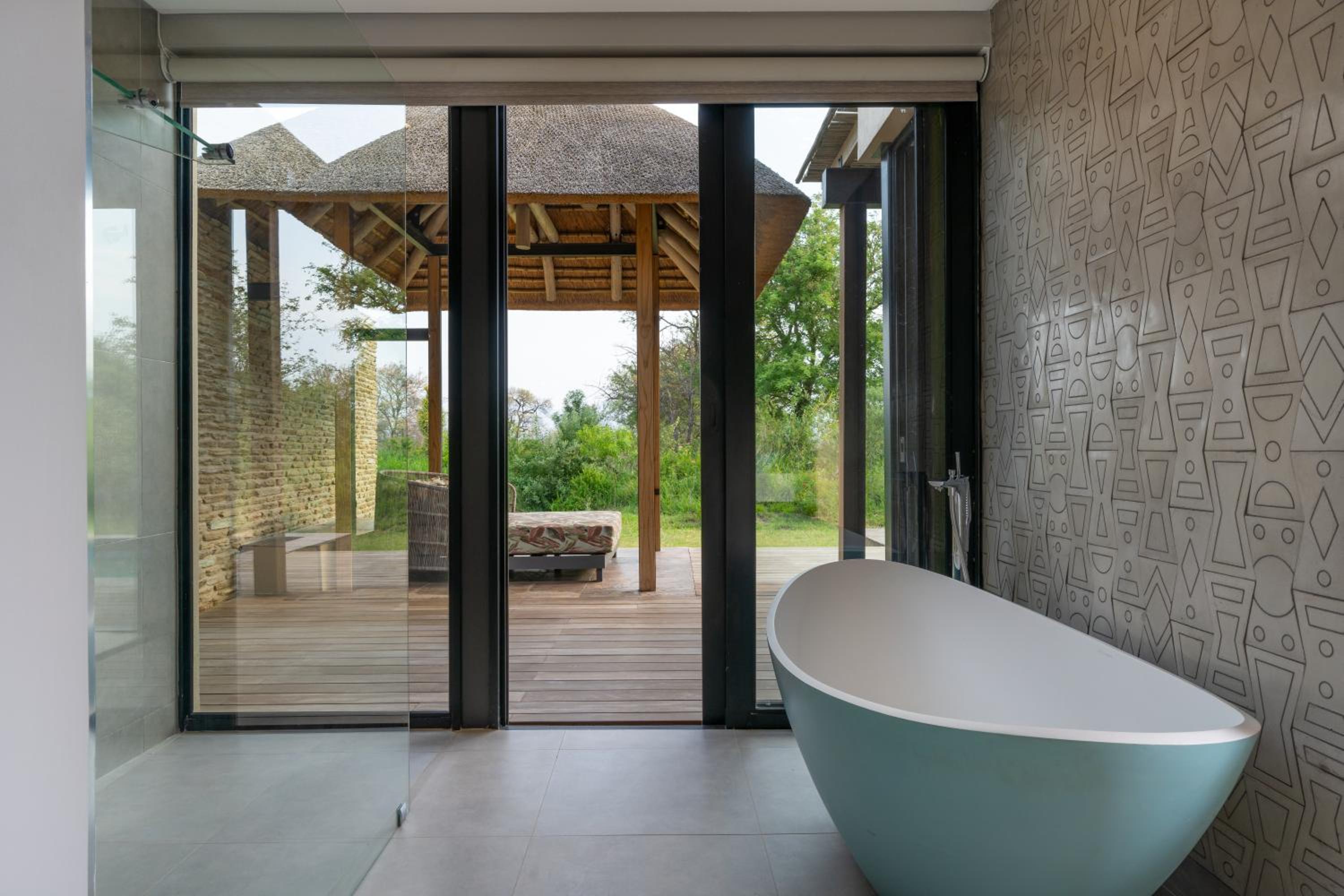 Premium Suite with Private Pool - Photo 8