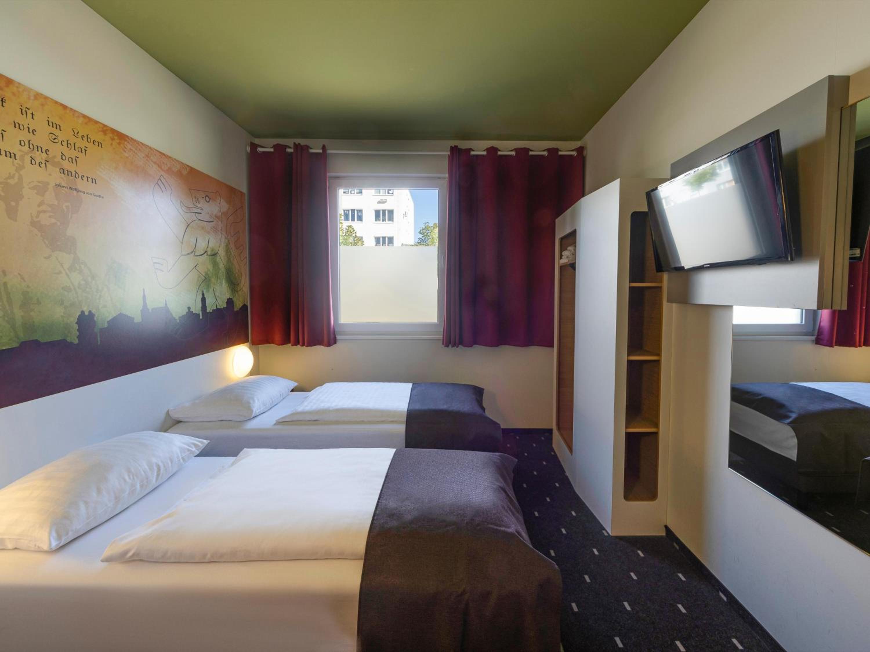 Twin Room - Photo 2