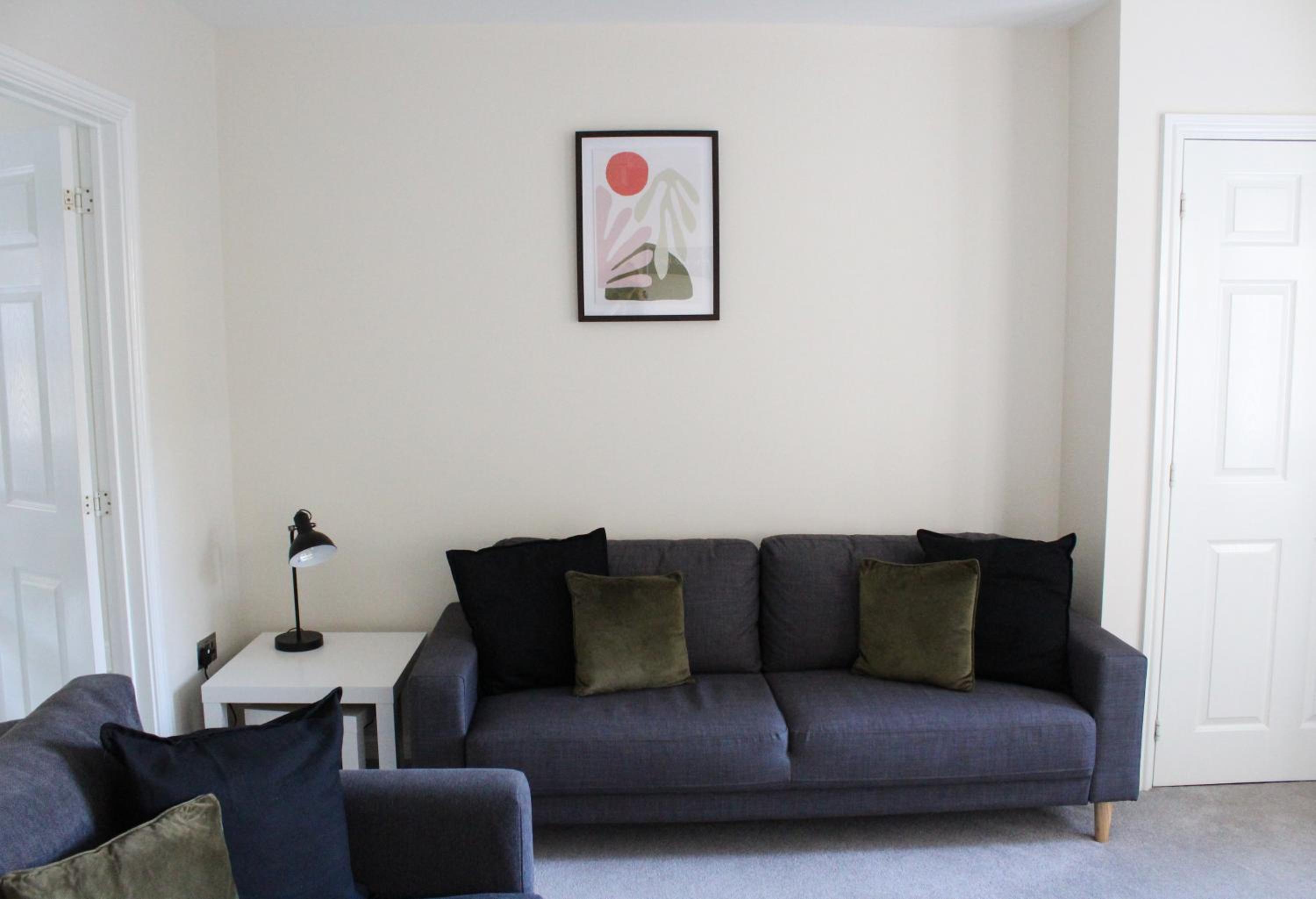 Three-Bedroom House photo 2